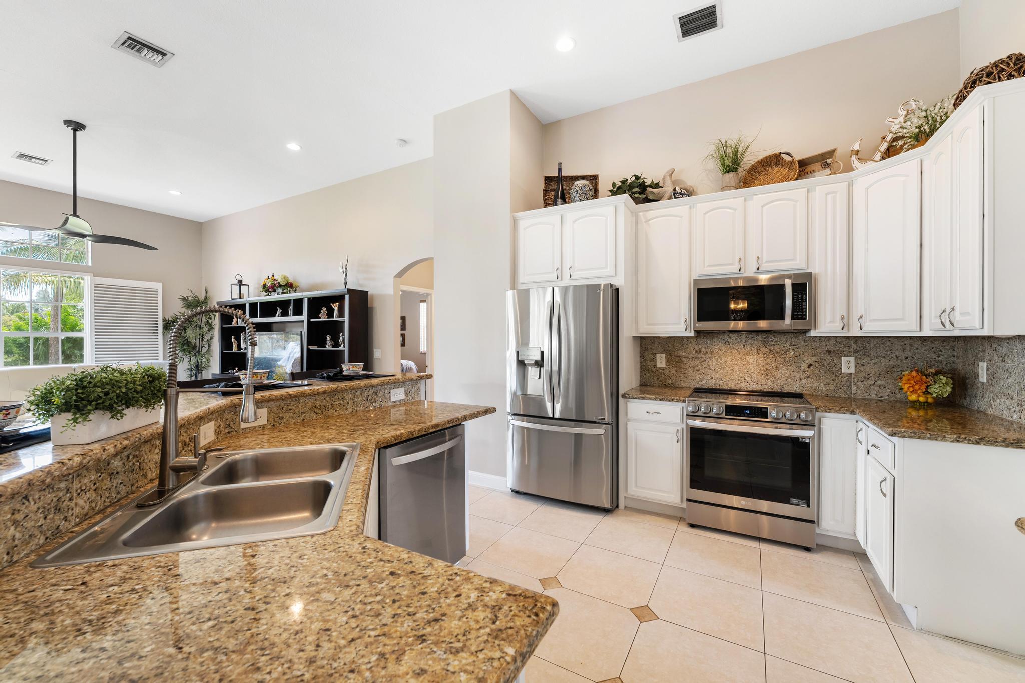 14042 88th Place N Property Photo 24