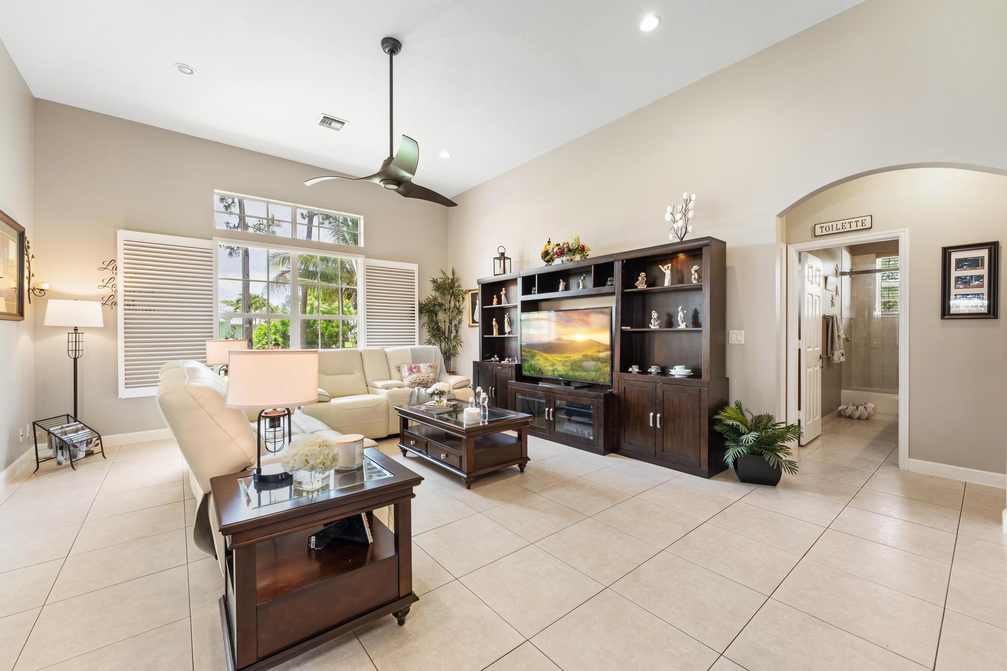 14042 88th Place N Property Photo 32