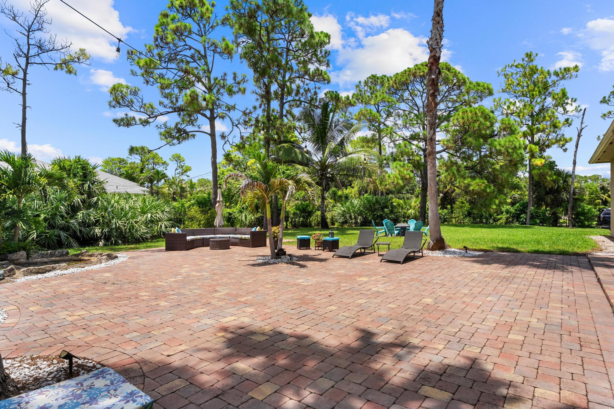 14042 88th Place N Property Photo 47