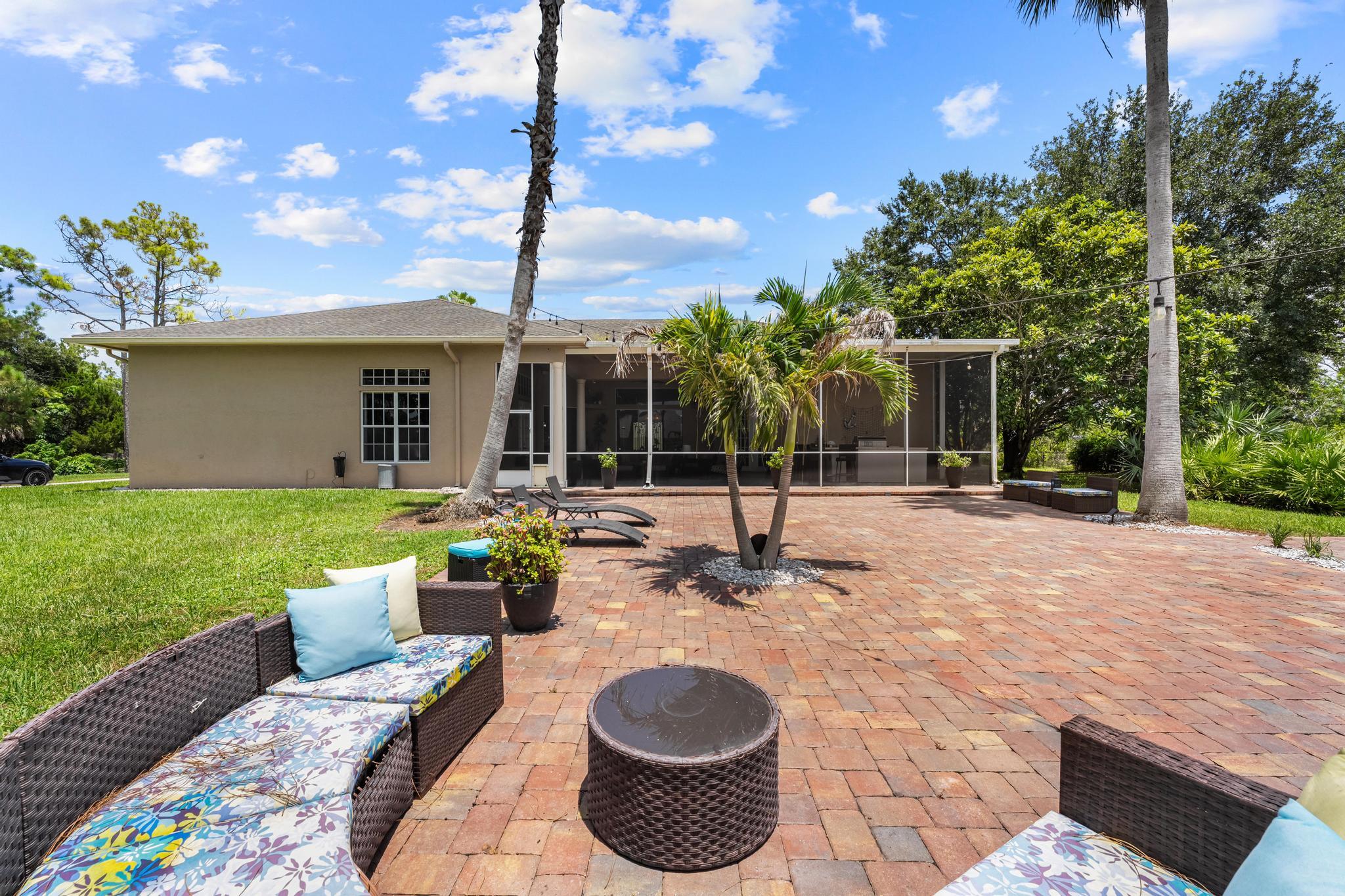 14042 88th Place N Property Photo 49