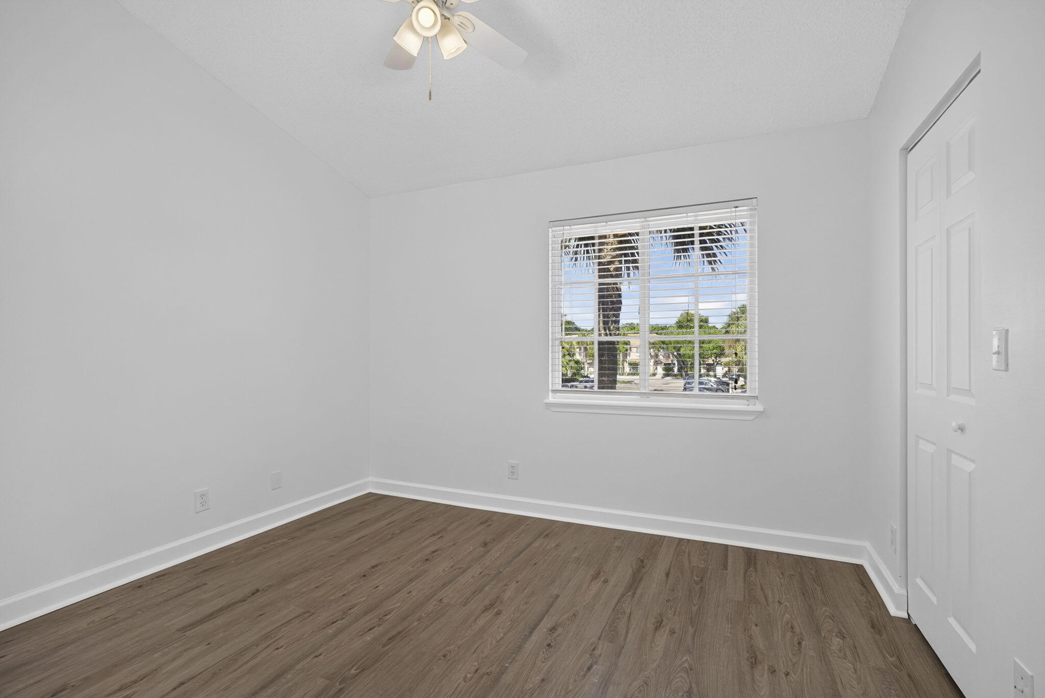 6932 Stoney Creek Circle Property Photo 20