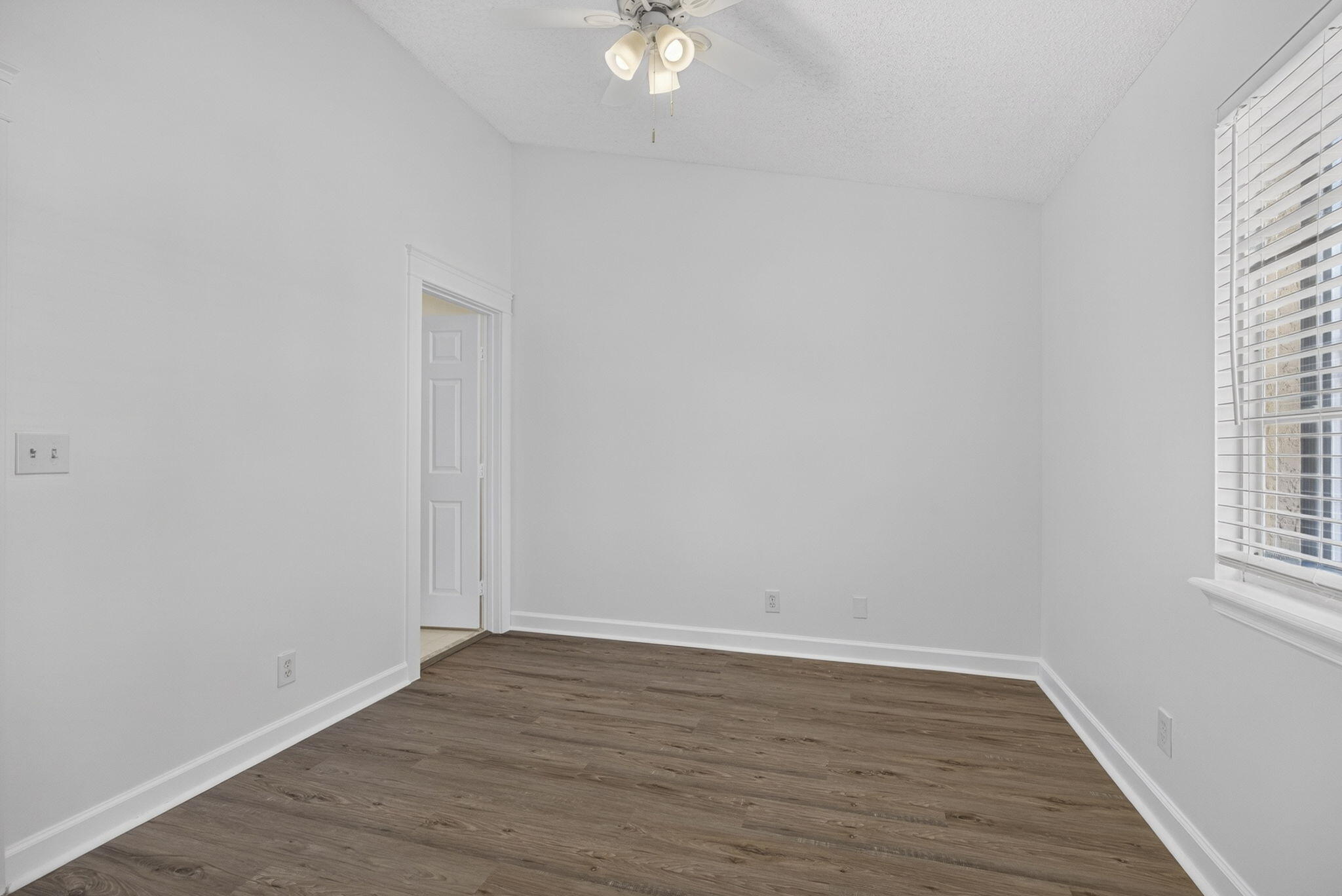 6932 Stoney Creek Circle Property Photo 21