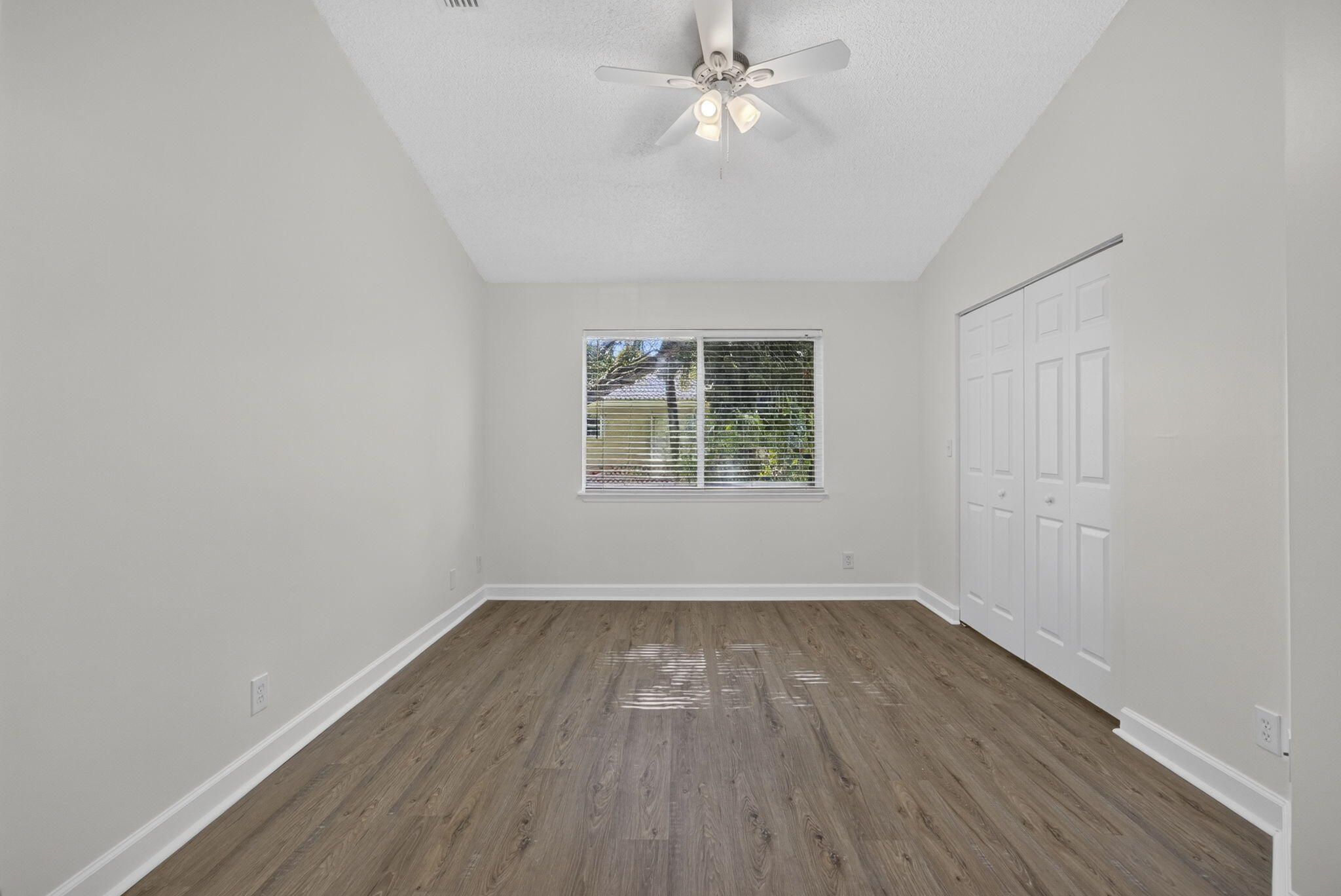 6932 Stoney Creek Circle Property Photo 25