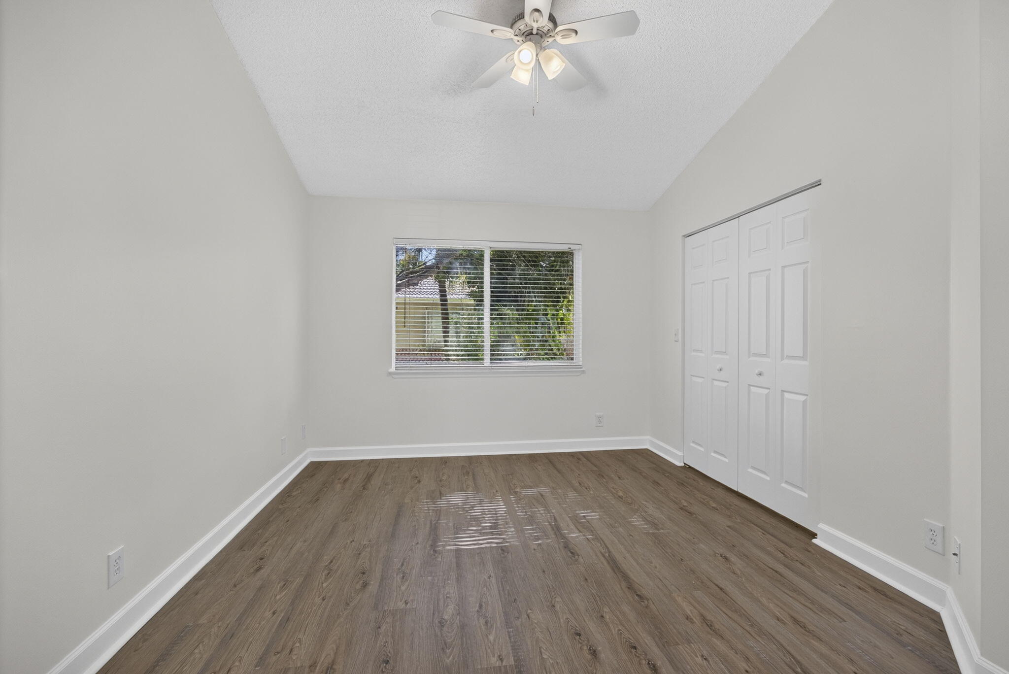 6932 Stoney Creek Circle Property Photo 26