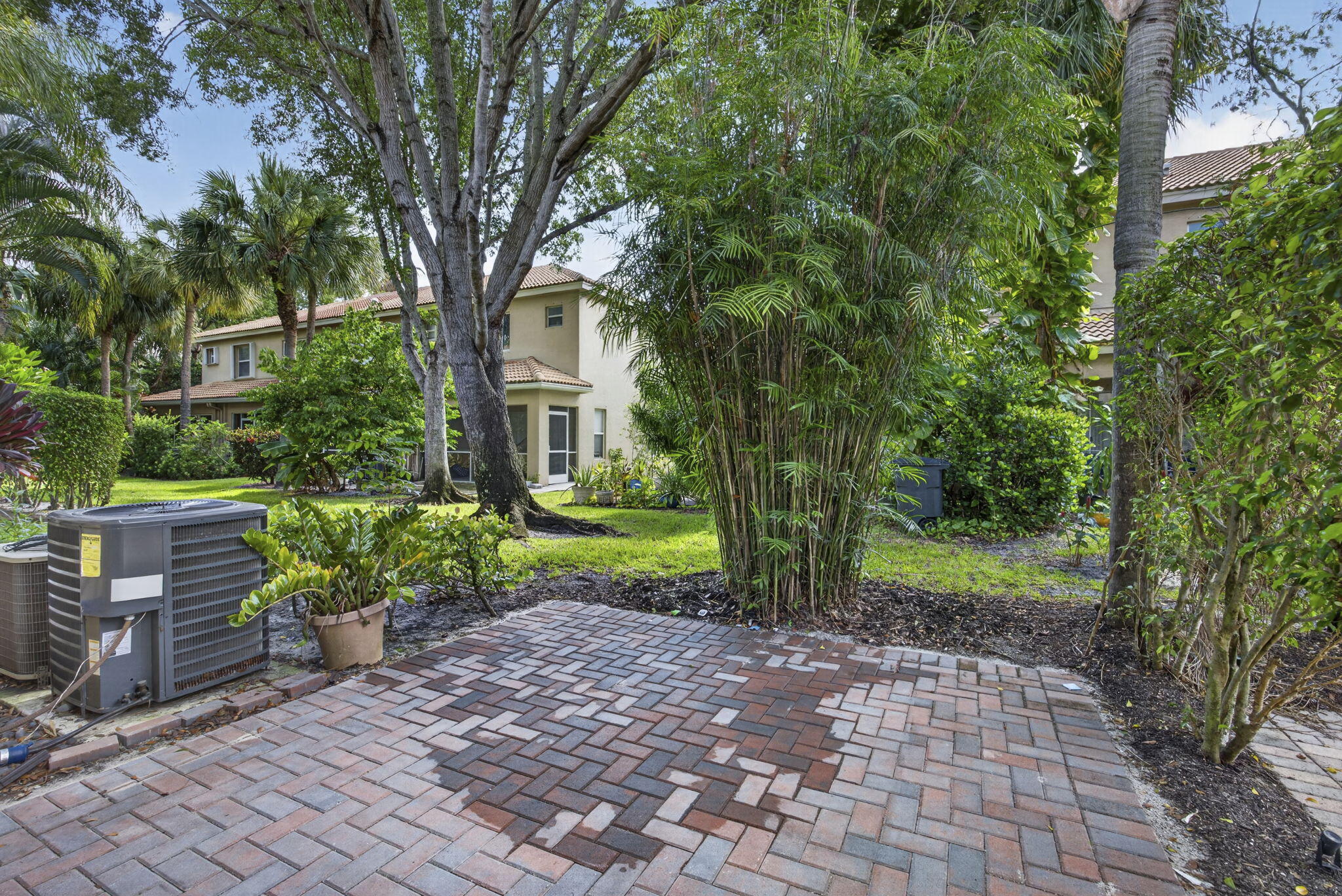 6932 Stoney Creek Circle Property Photo 33