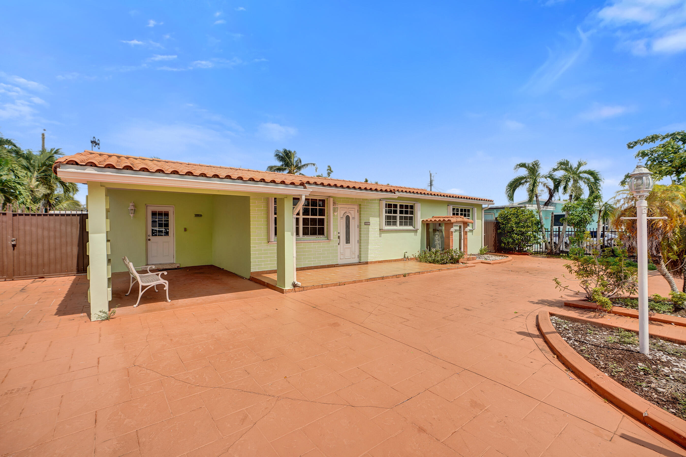 3311 Sw 105th Court Property Photo 4