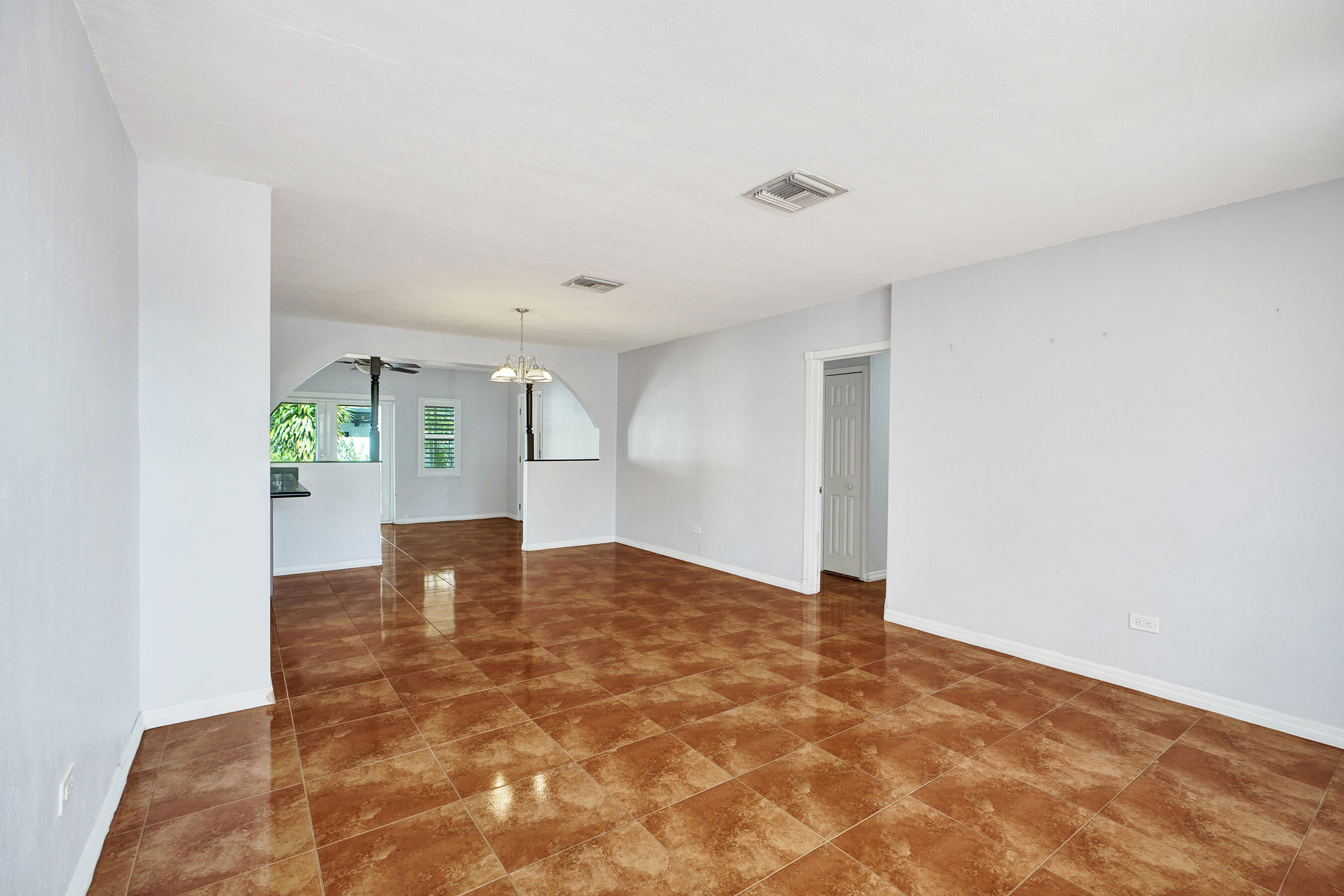 3311 Sw 105th Court Property Photo 6