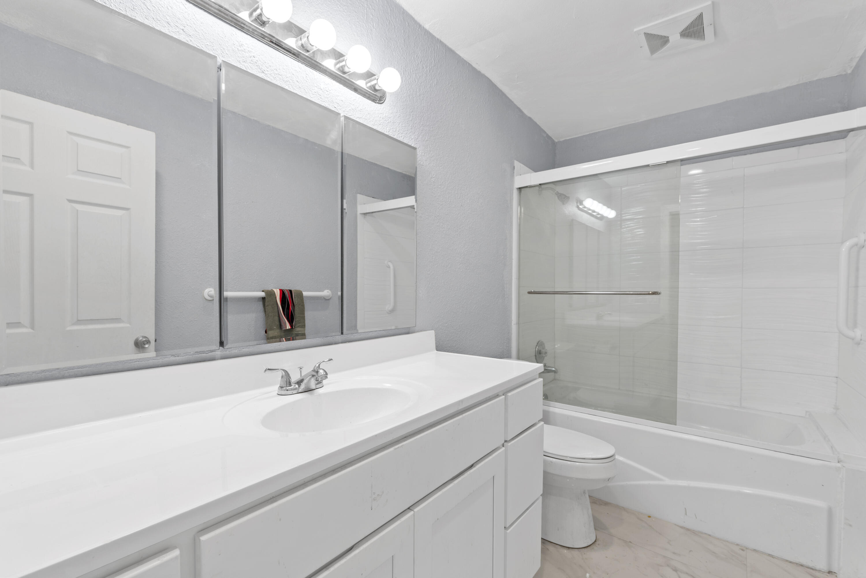 1255 Sw 15th Avenue Property Photo 10