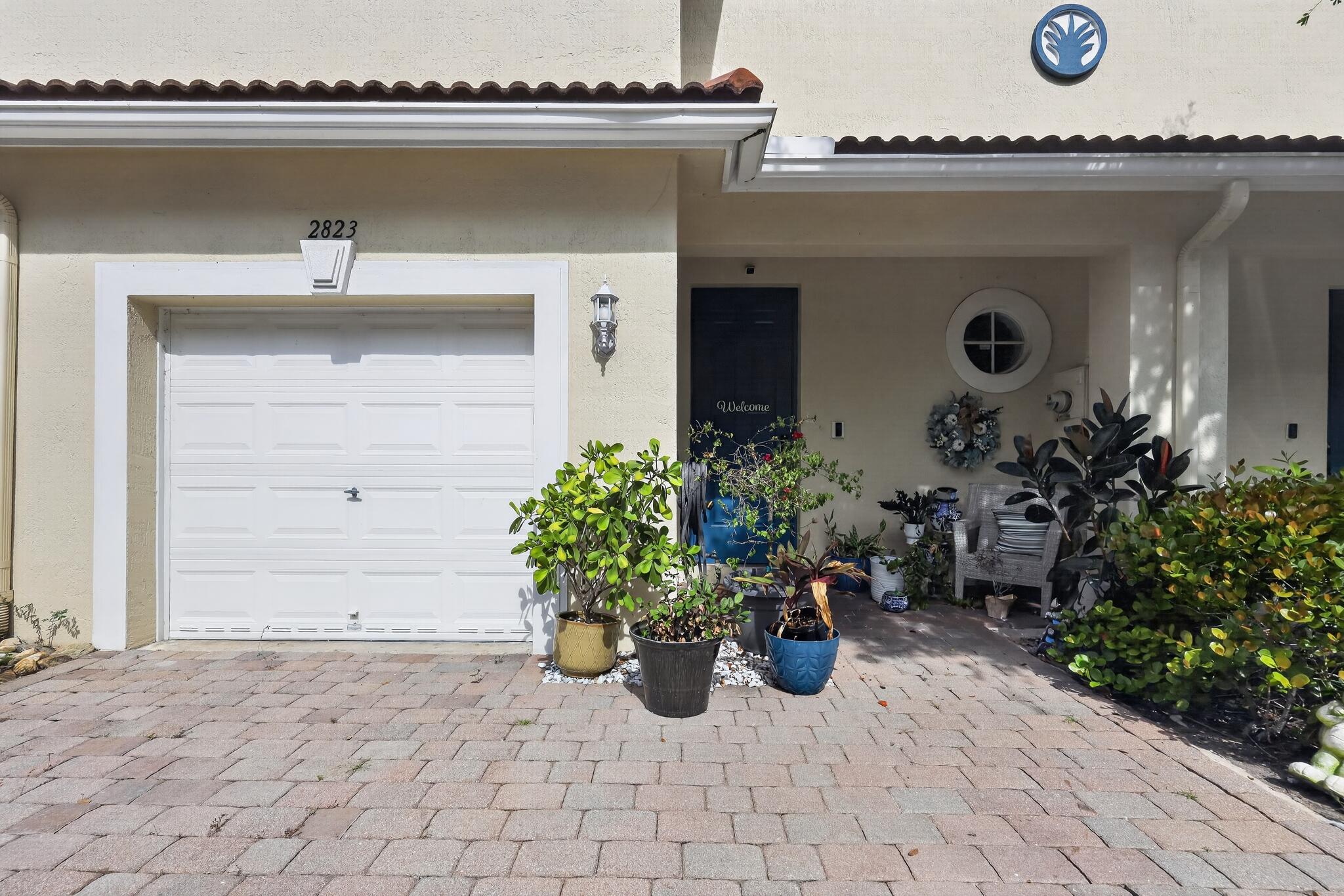 2823 S EVERGREEN Circle Property Photo 1