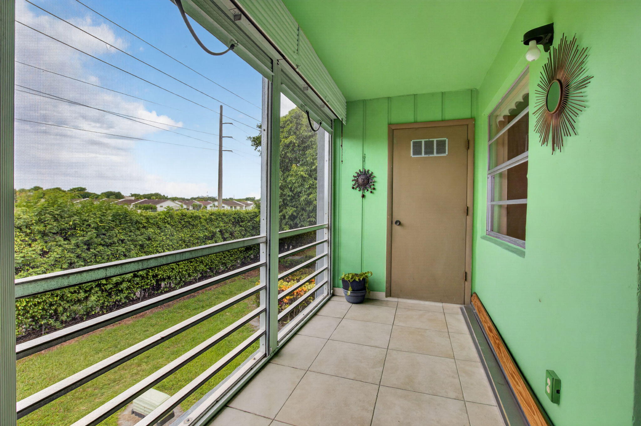 701 Burgundy O Property Photo 25