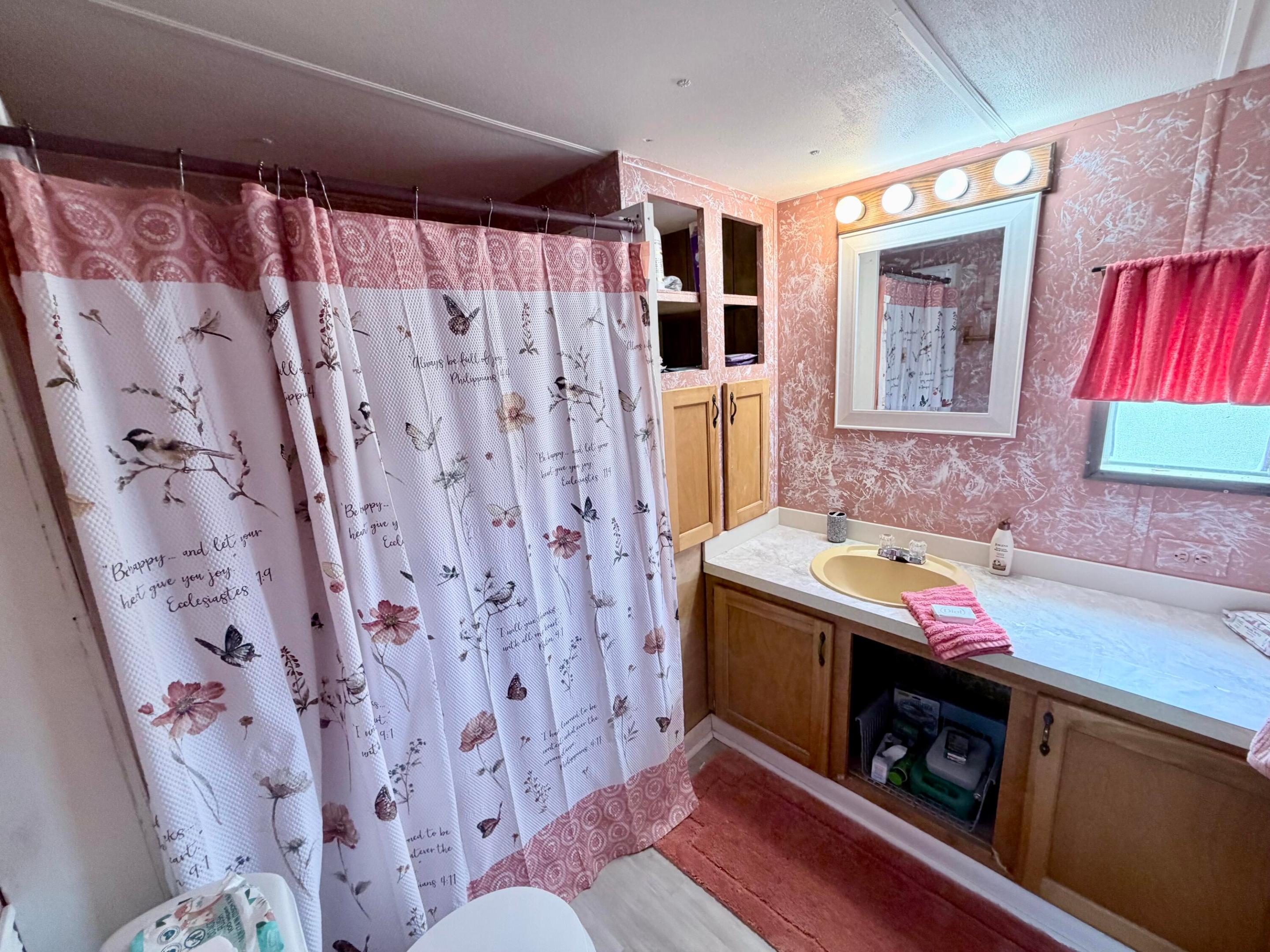 1404 Hunter Road Property Photo 12