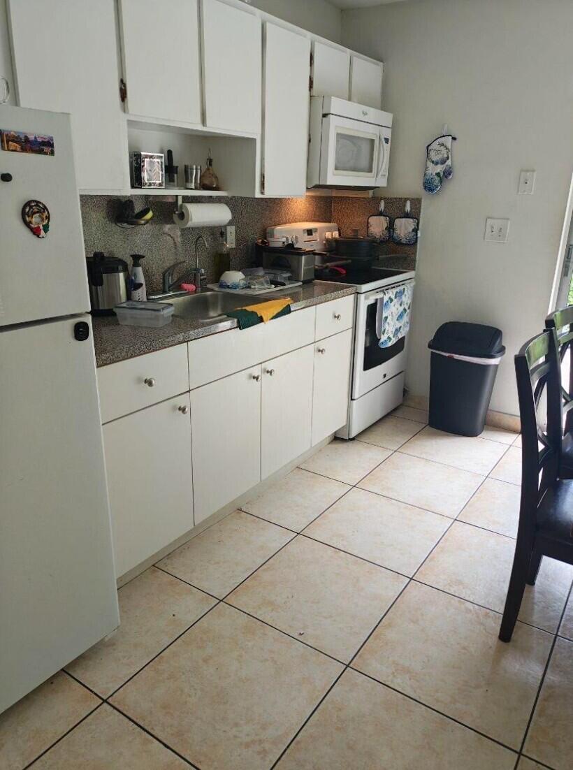 2023 Sw 29th Avenue 2 Property Photo 2
