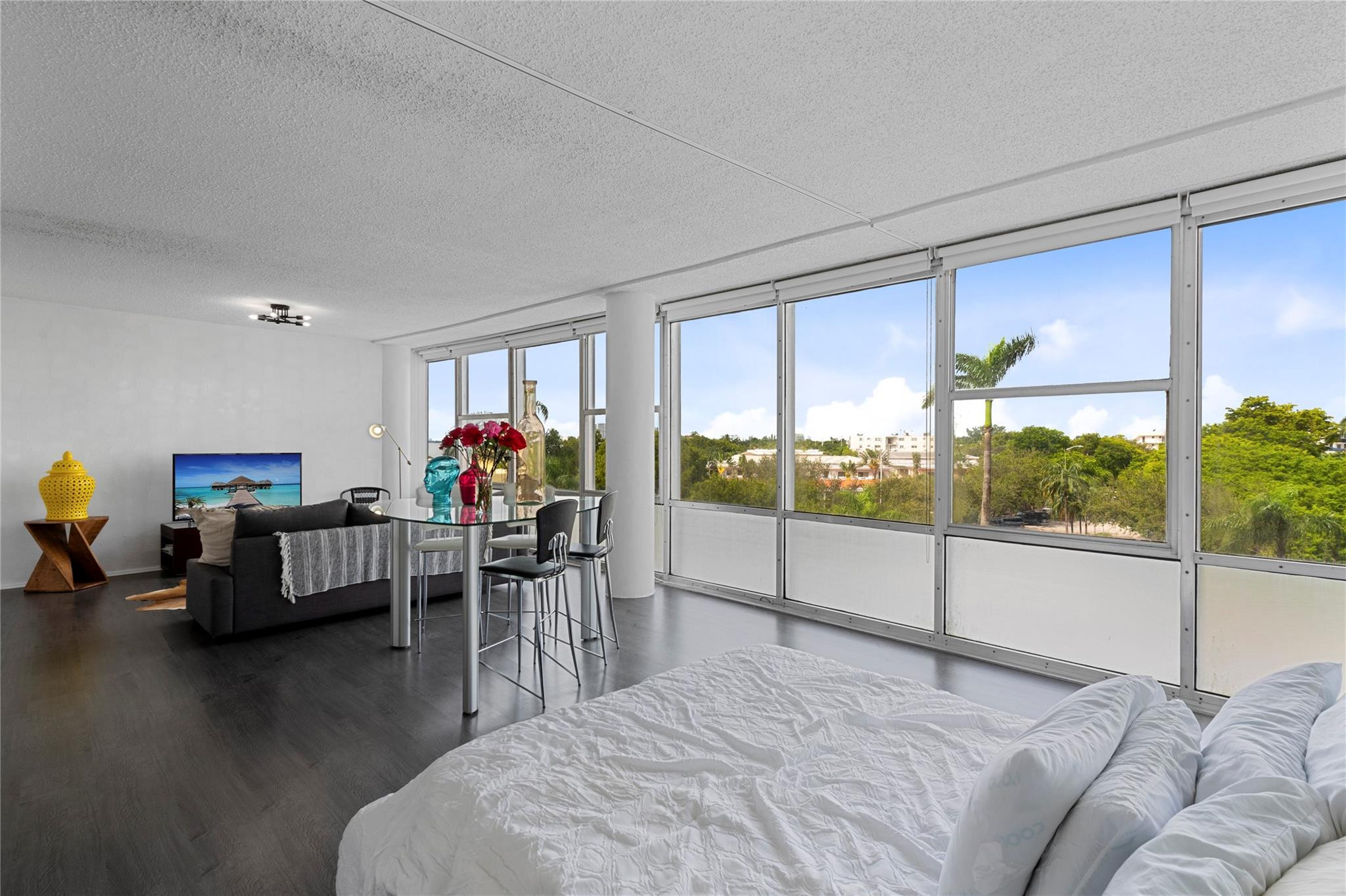 900 Bay Drive 303