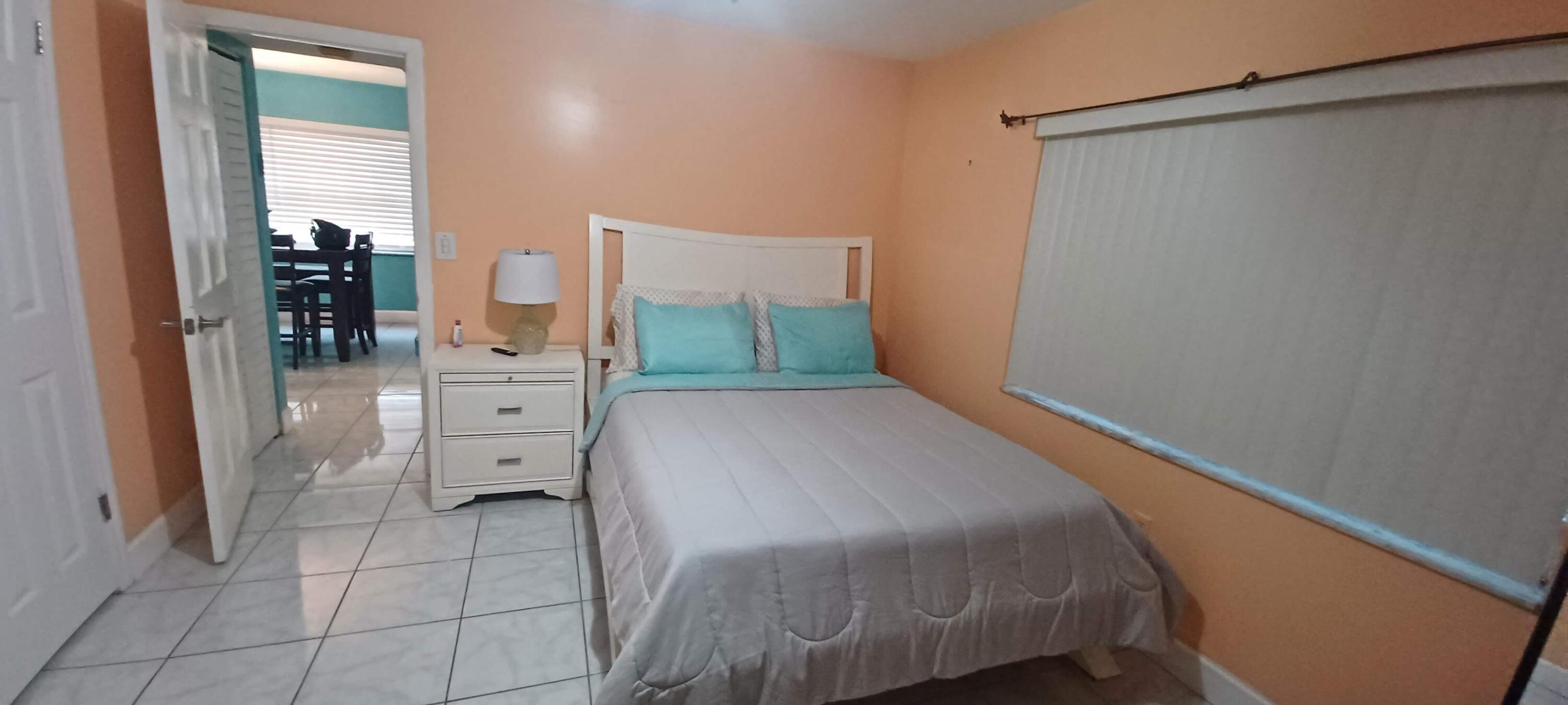 2998 E Sunrise Lakes Drive E 121 Property Photo 13