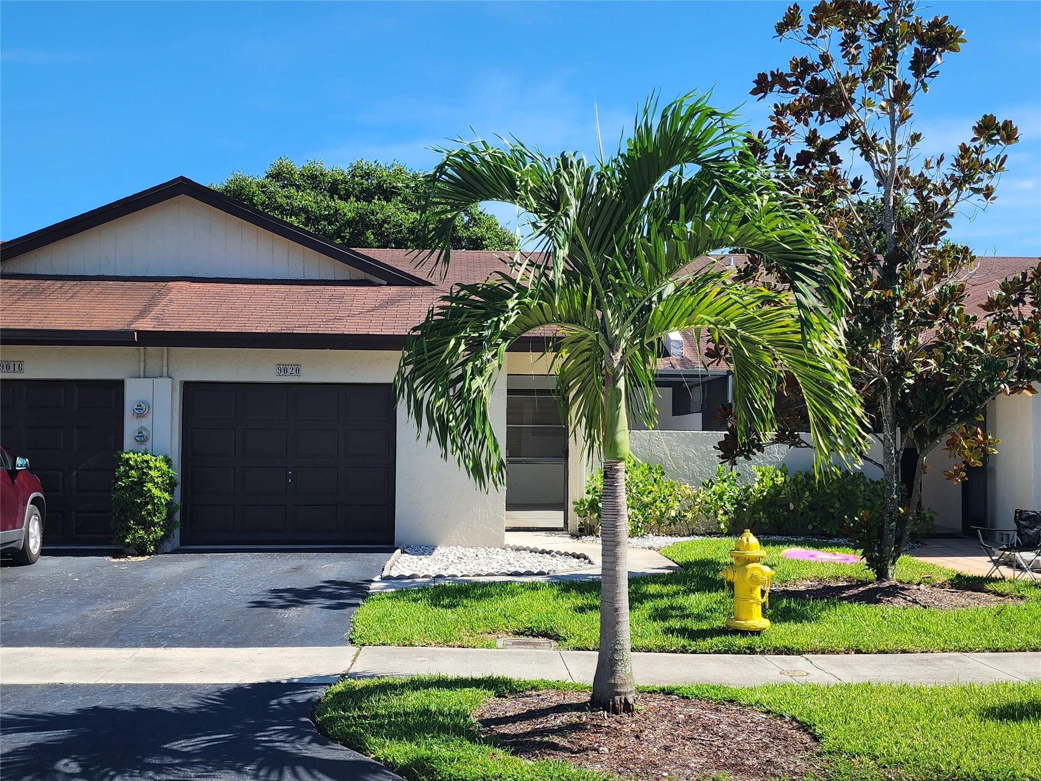 9020 Nw 60th Street Property Photo 1