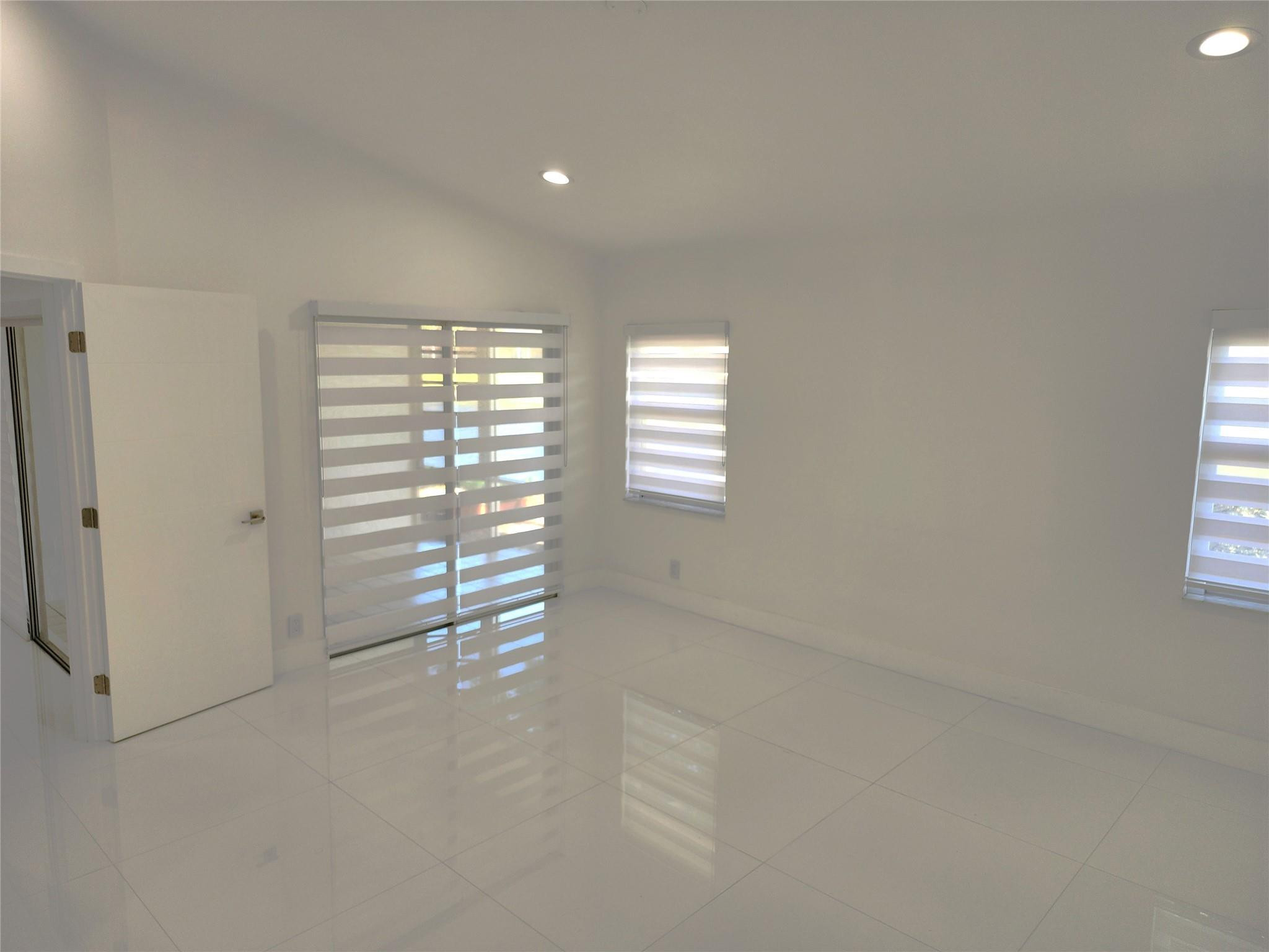 9020 Nw 60th Street Property Photo 11