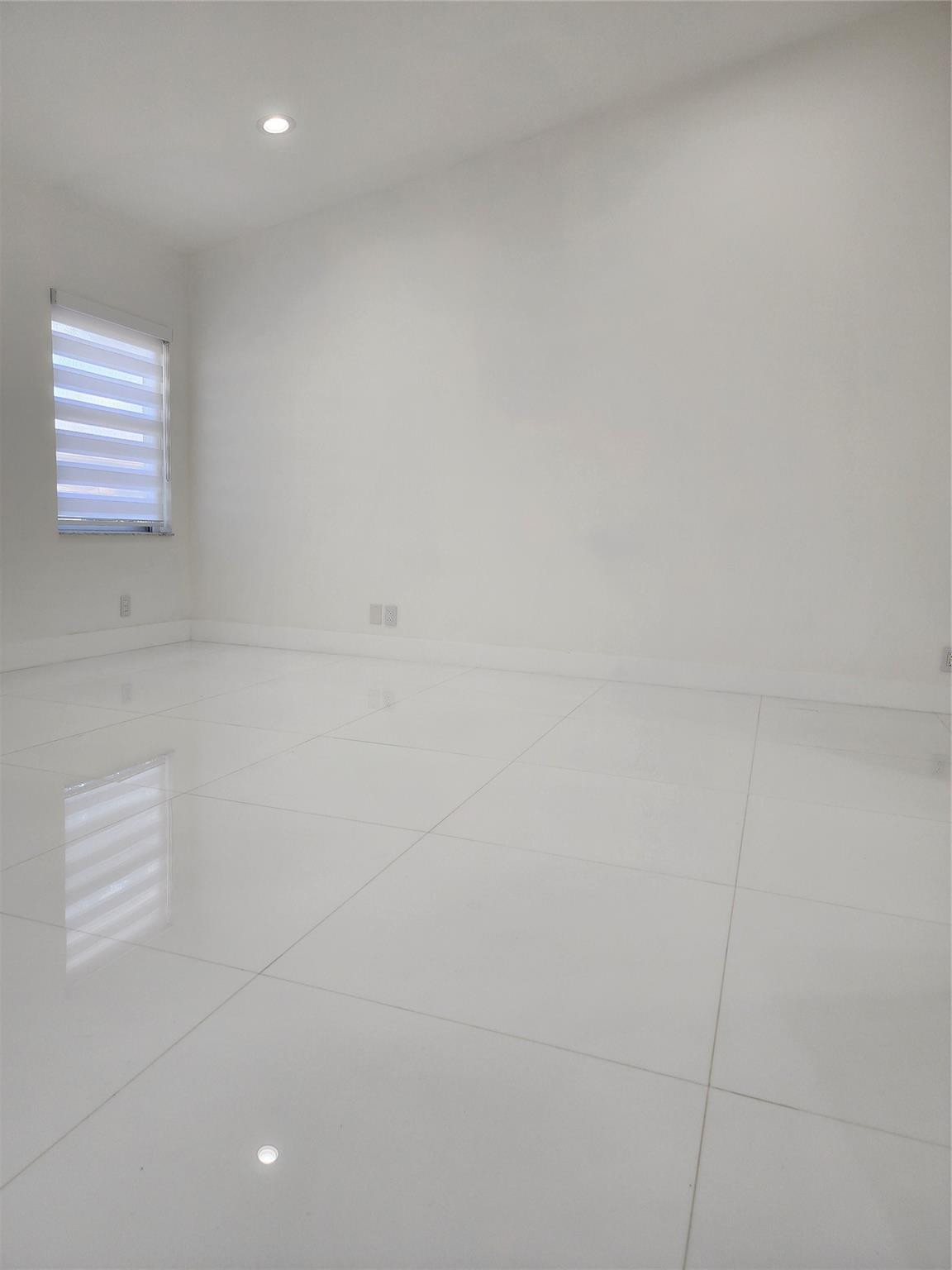 9020 Nw 60th Street Property Photo 13