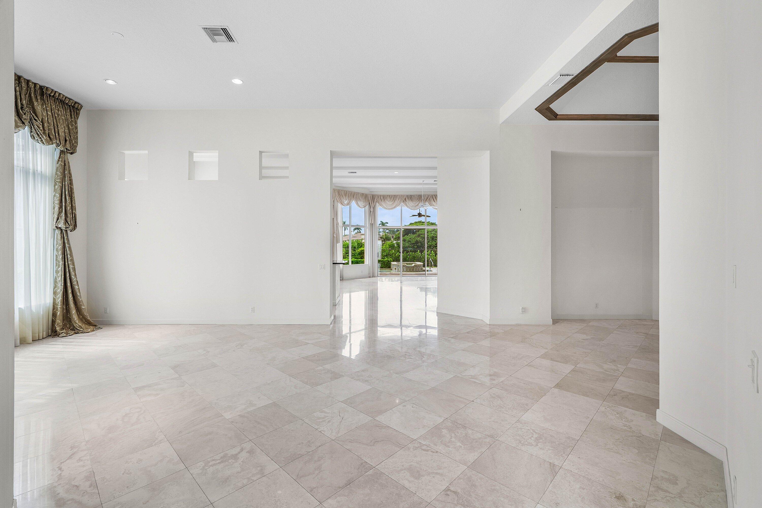 7700 Bella Verde Way Property Photo 16
