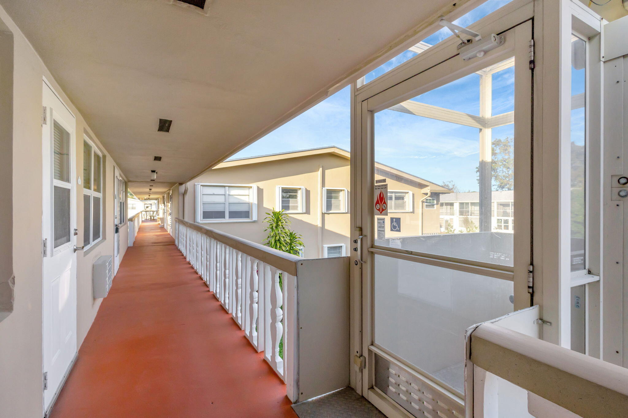121 Bedford E Property Photo 3