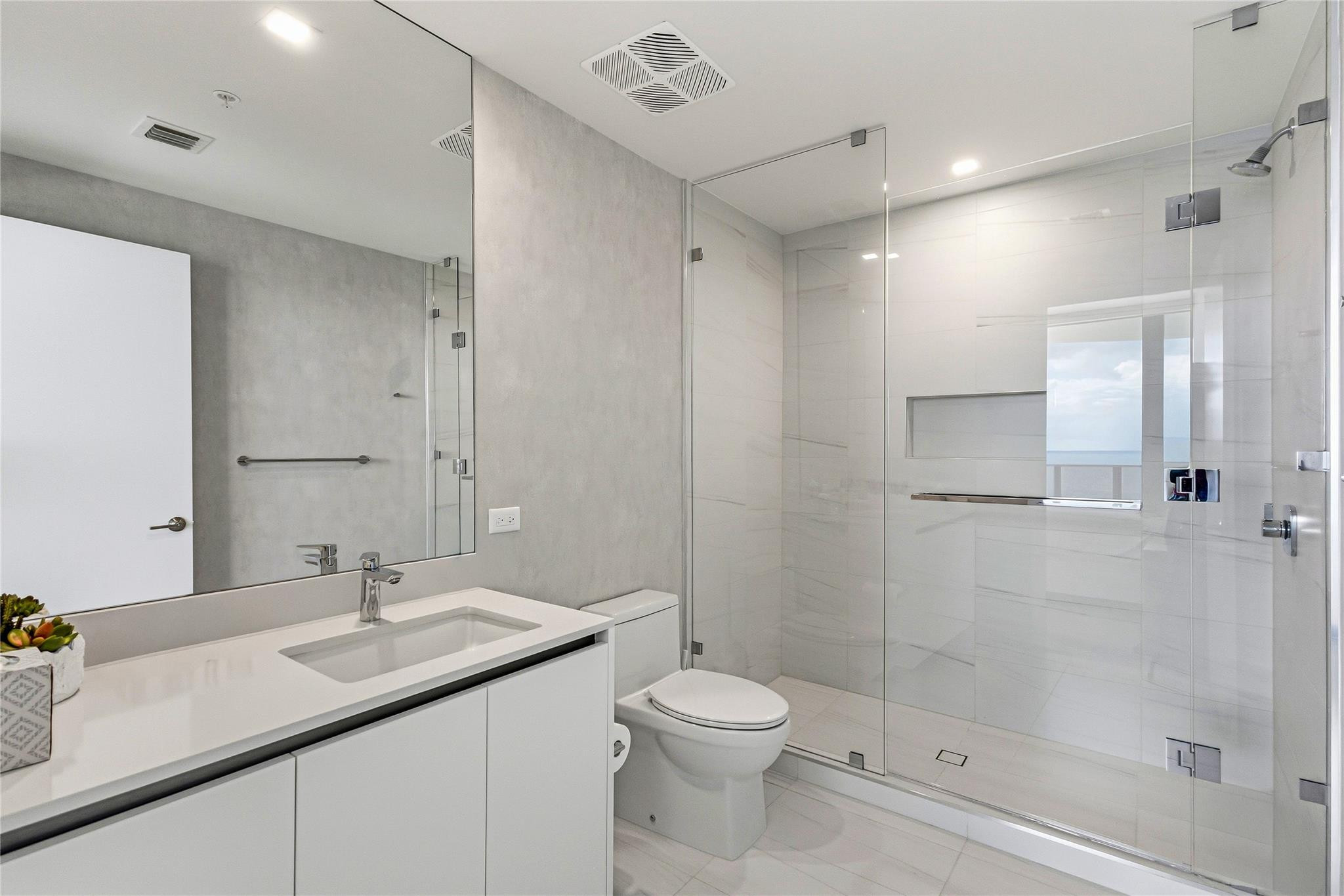 900 N Ocean Boulevard N 905 Property Photo 17