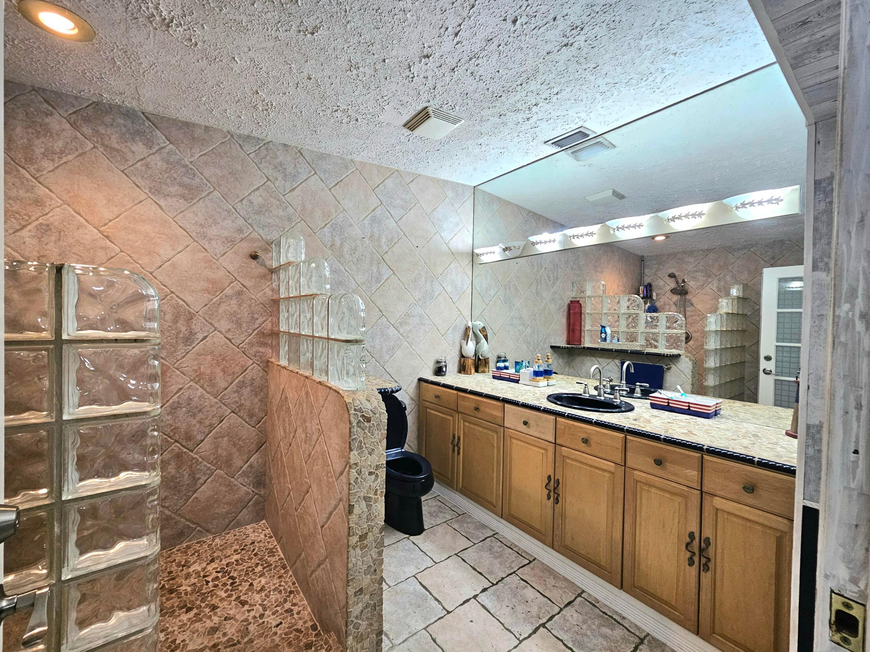 807 Grandview Boulevard Property Photo 14
