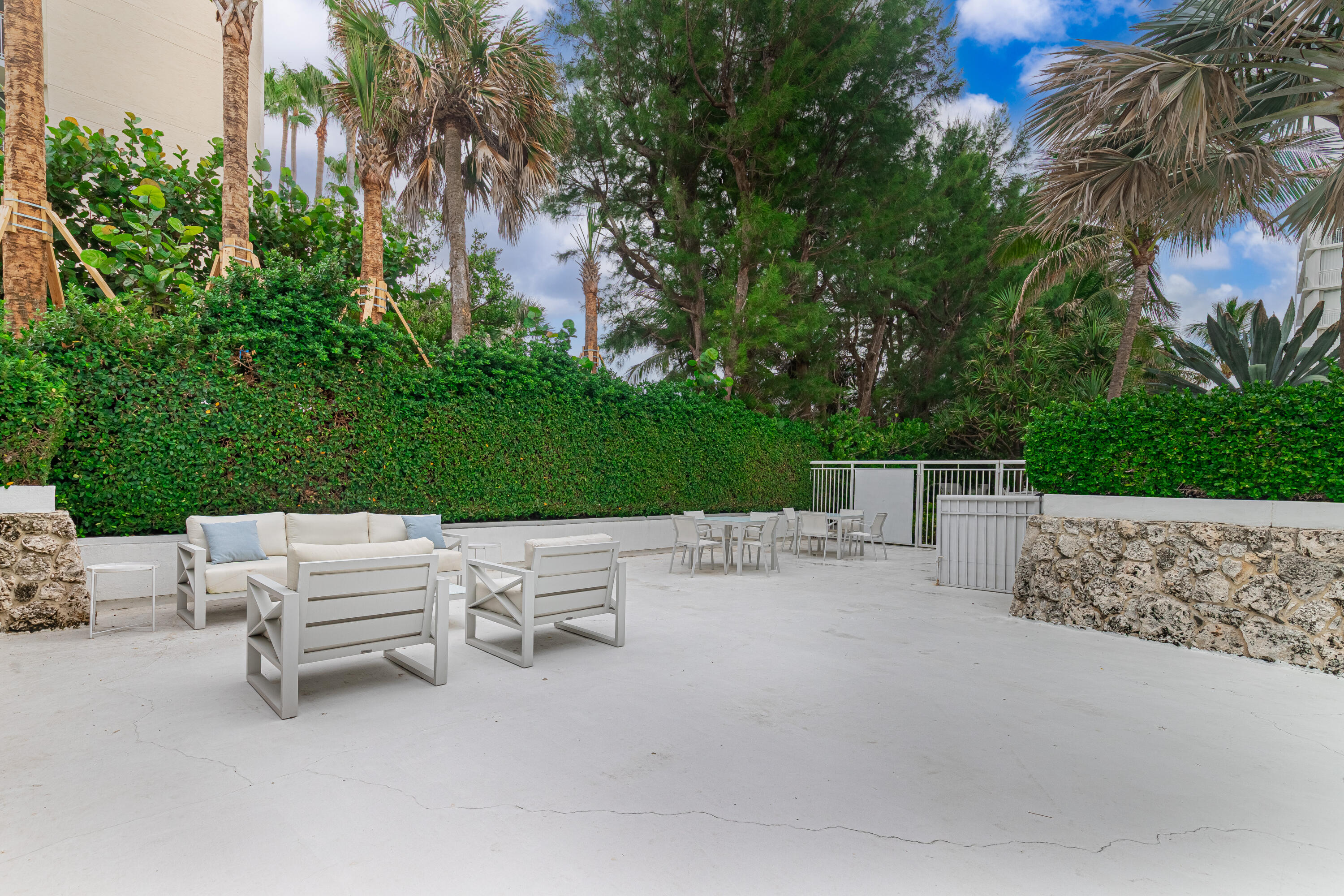 2780 S Ocean Boulevard 309 Property Photo 34