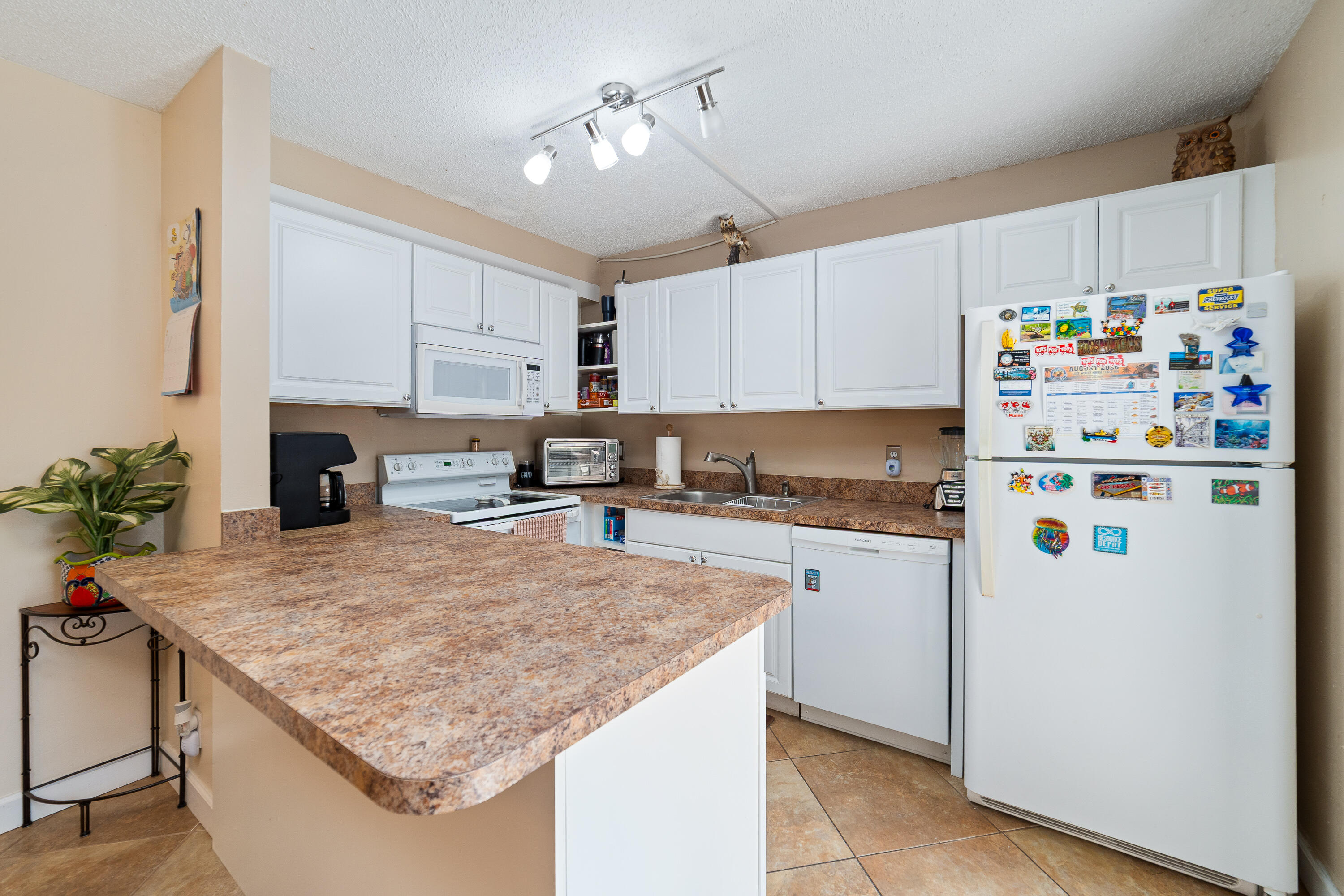 1704 Forest Lakes Circle A Property Photo 14