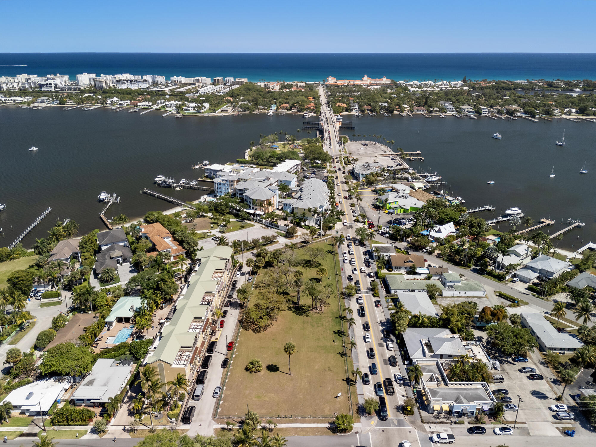 201 E Ocean Avenue Property Photo 4