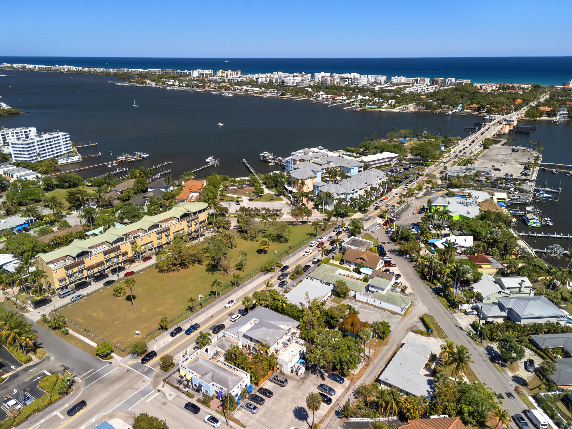 201 E Ocean Avenue Property Photo 12