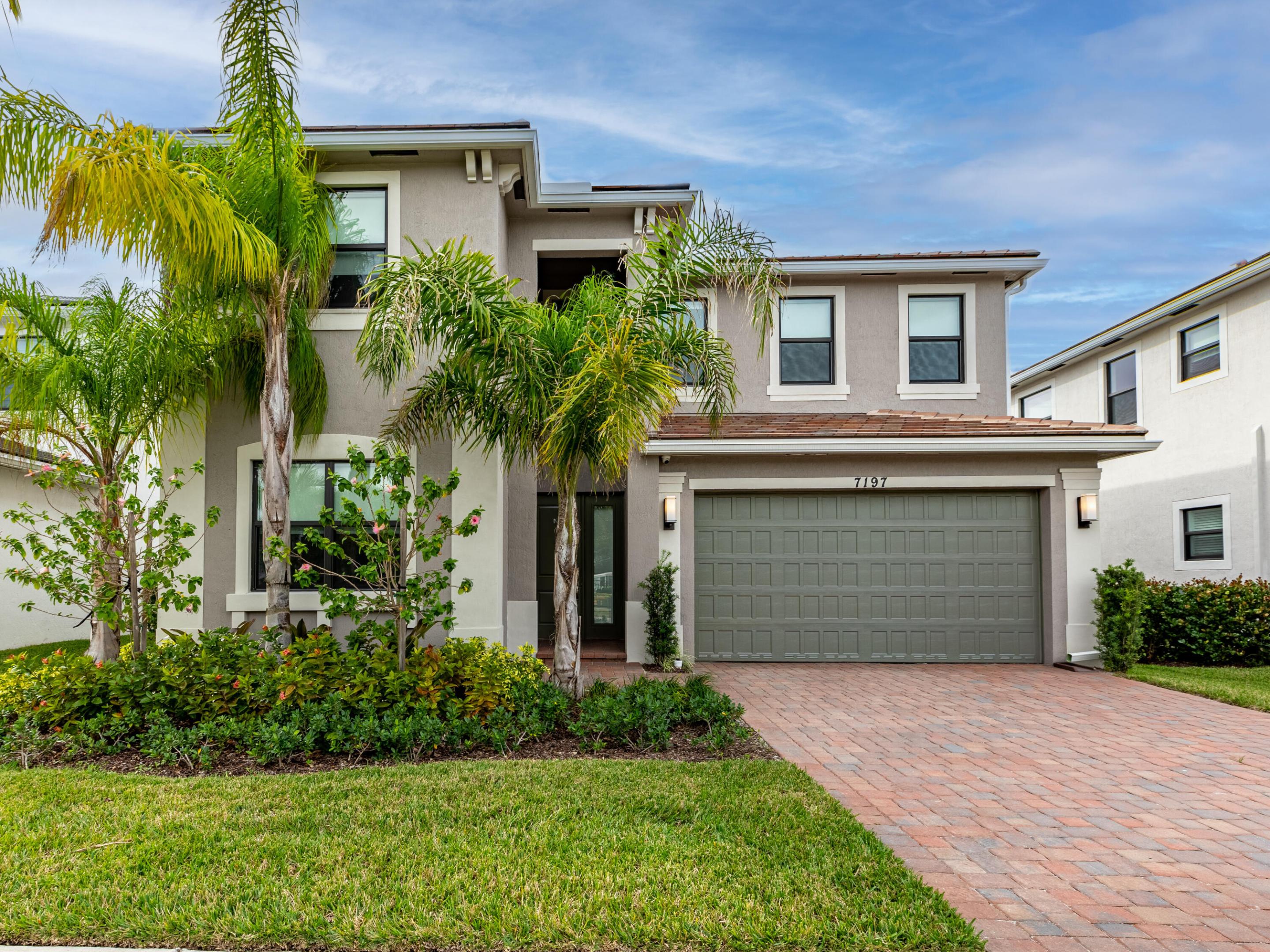 7197 Montereal Path Property Photo 4