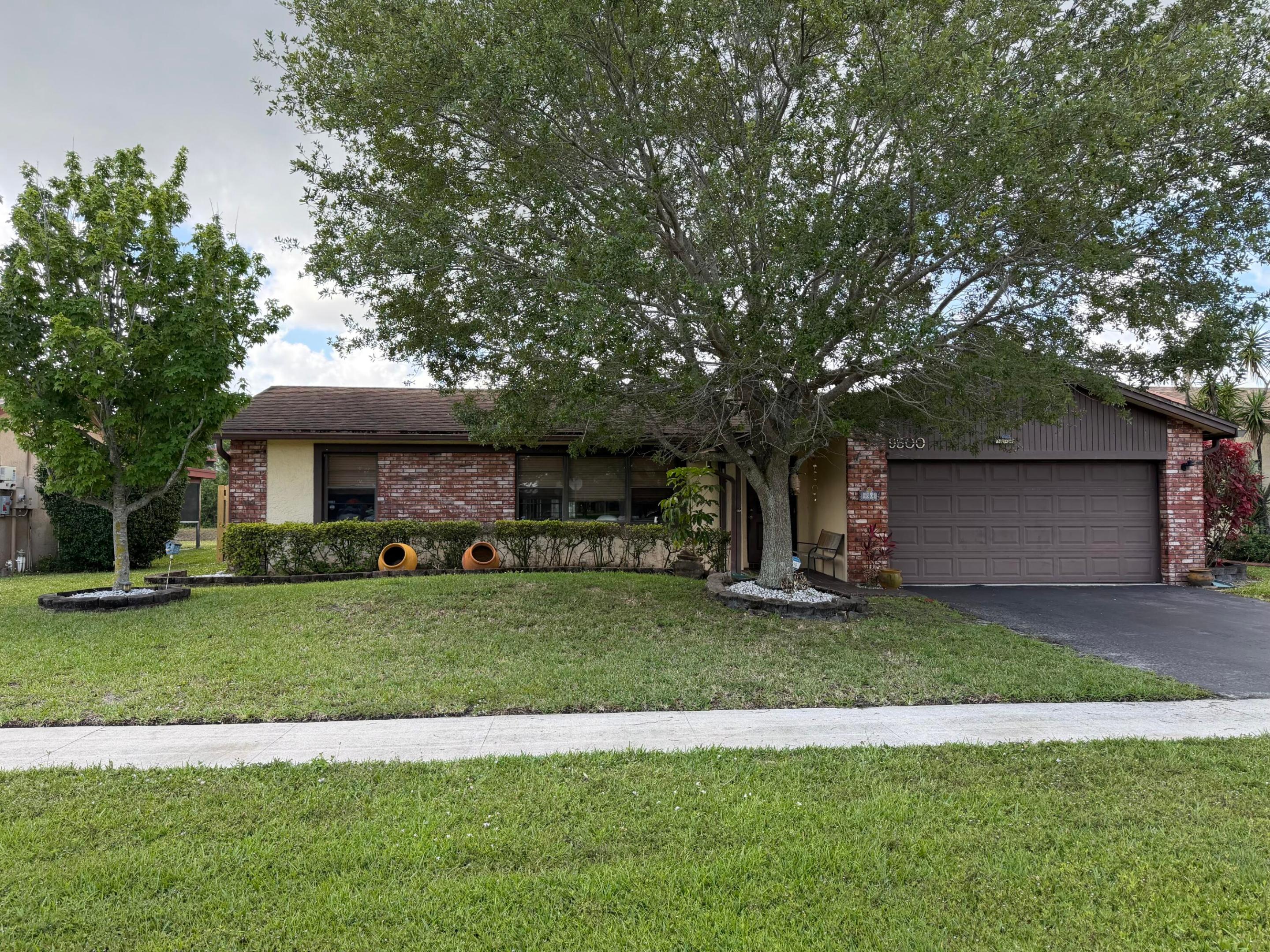 9500 Nw 31st Place Property Photo 1