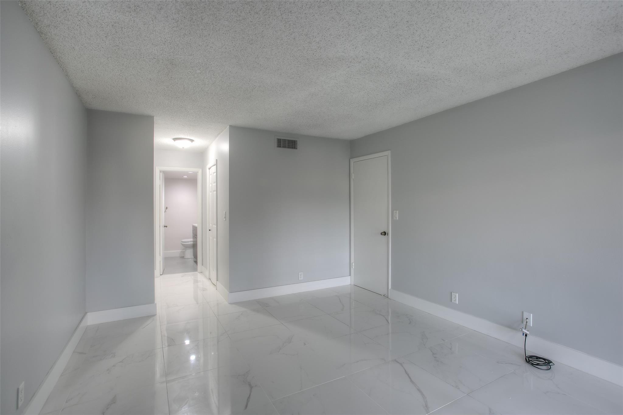 303 Racquet Club Road 312 Property Photo 4