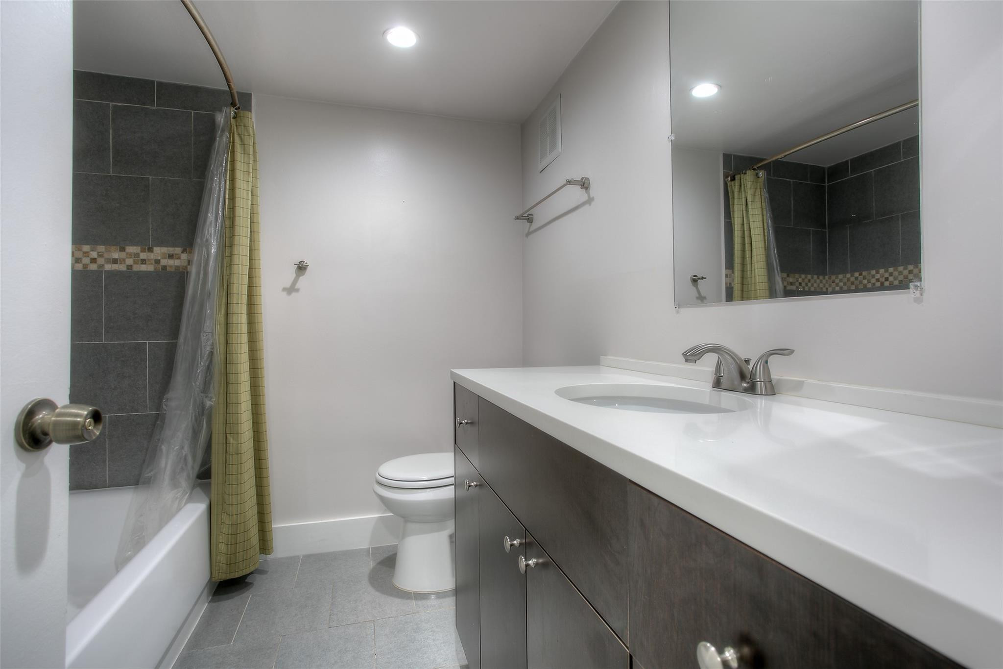 303 Racquet Club Road 312 Property Photo 5