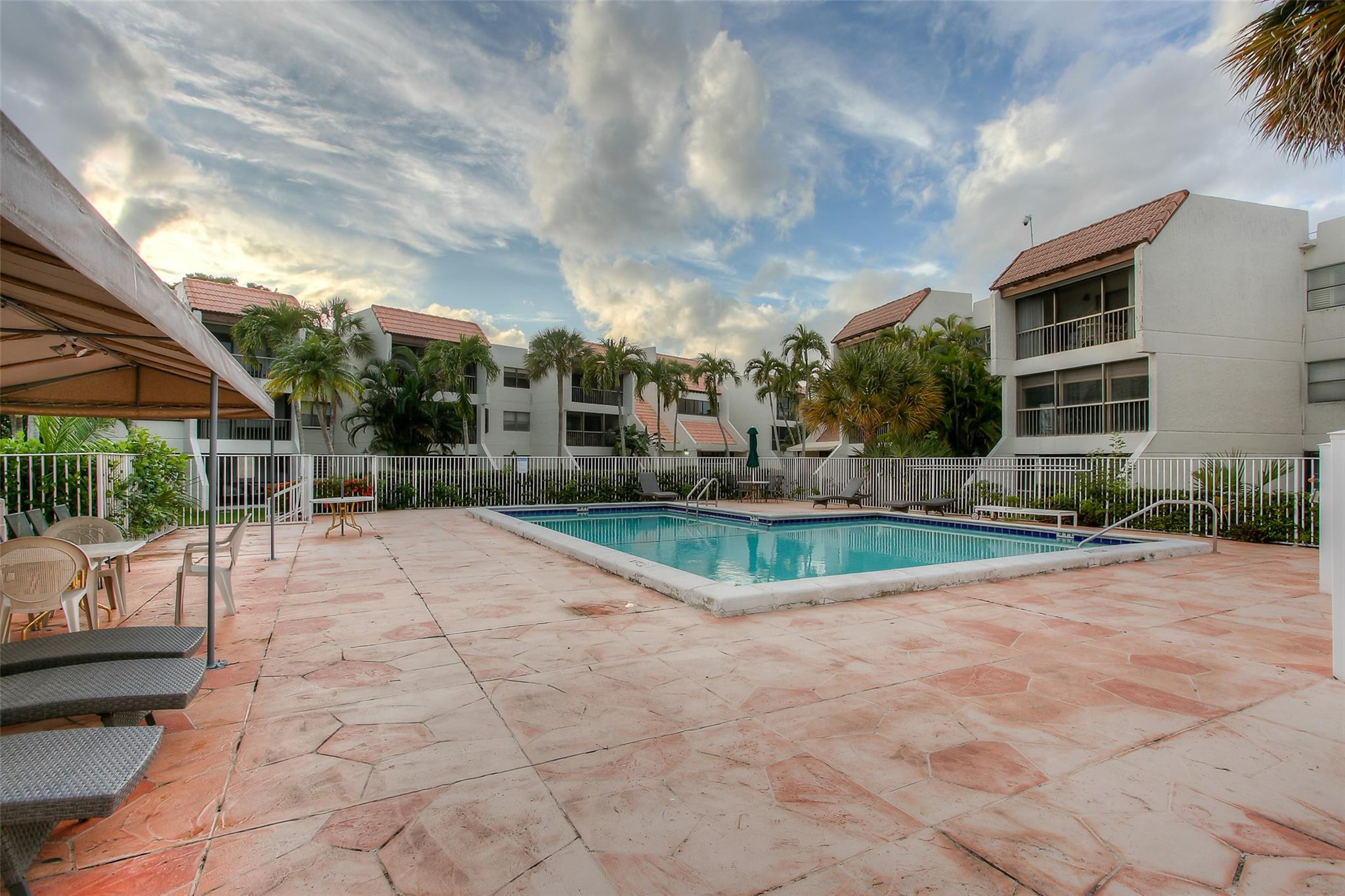 303 Racquet Club Road 312 Property Photo 8