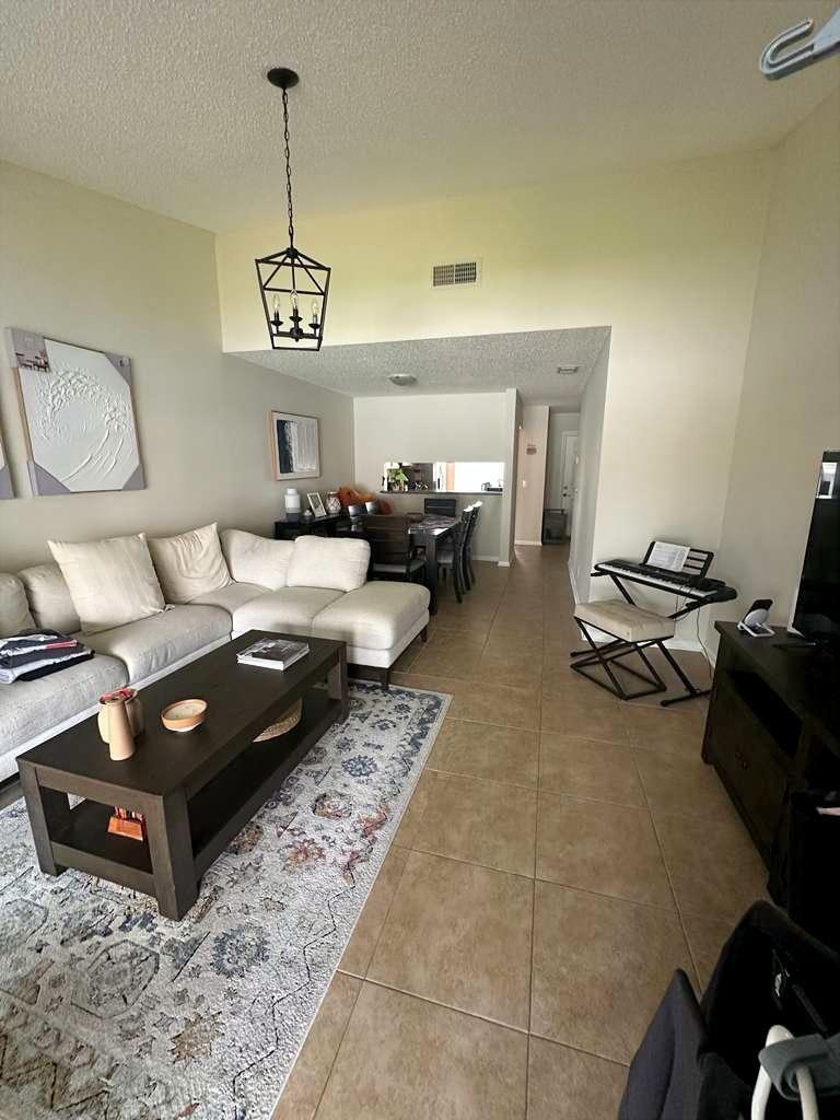 134 Oakwood Drive Property Photo 3