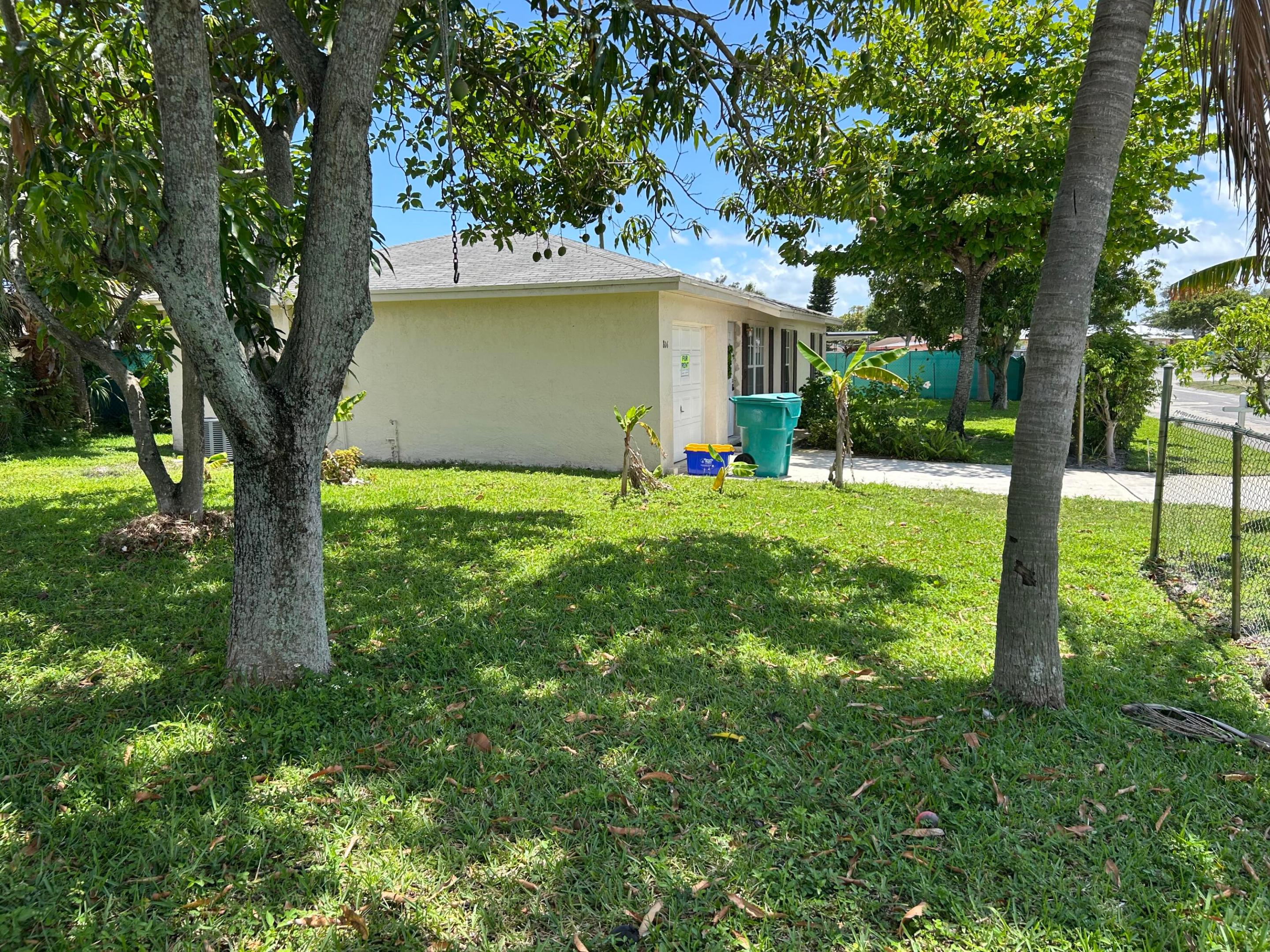 806 Nw 1st Street Property Photo 4