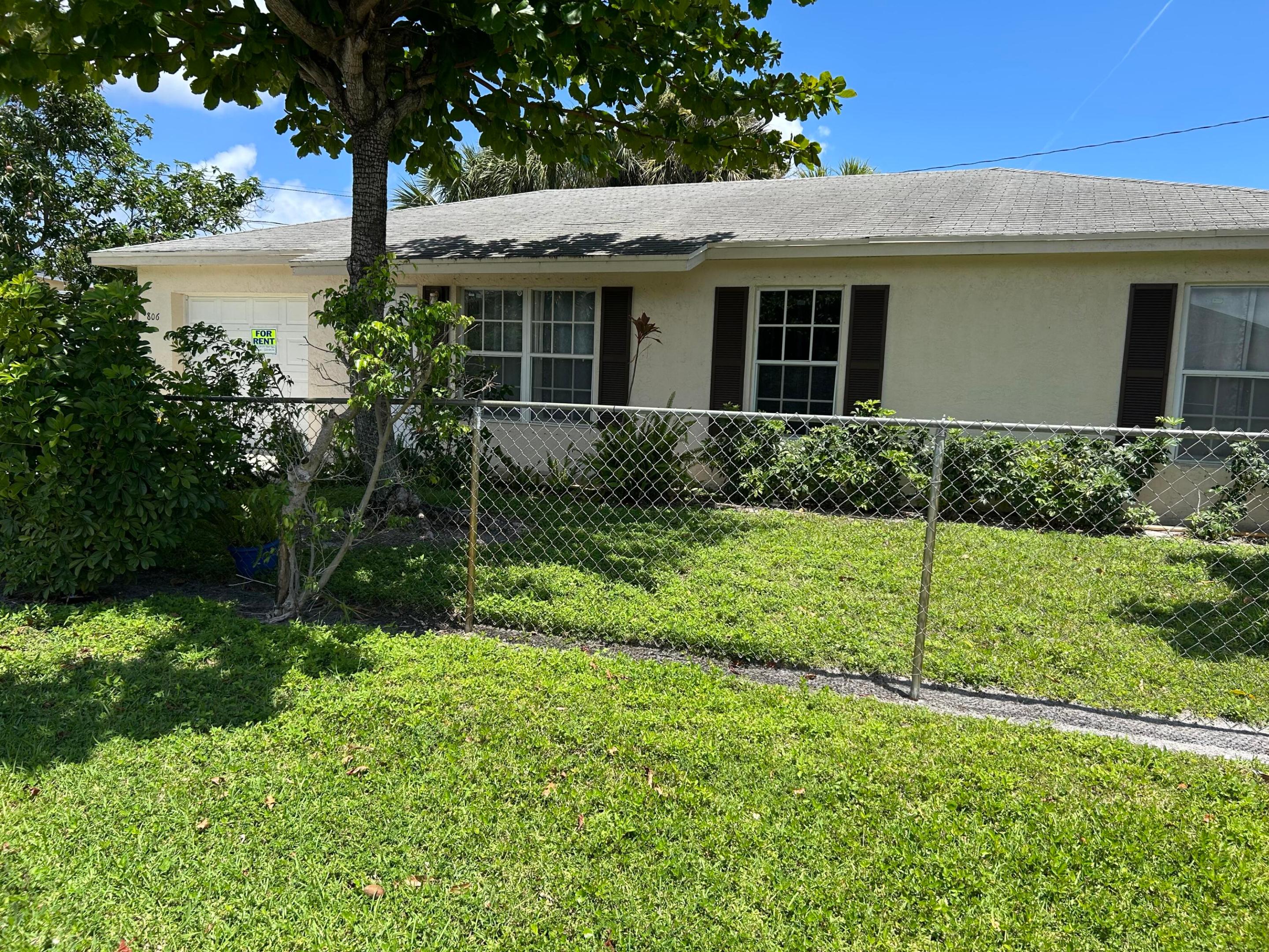 806 Nw 1st Street Property Photo 6