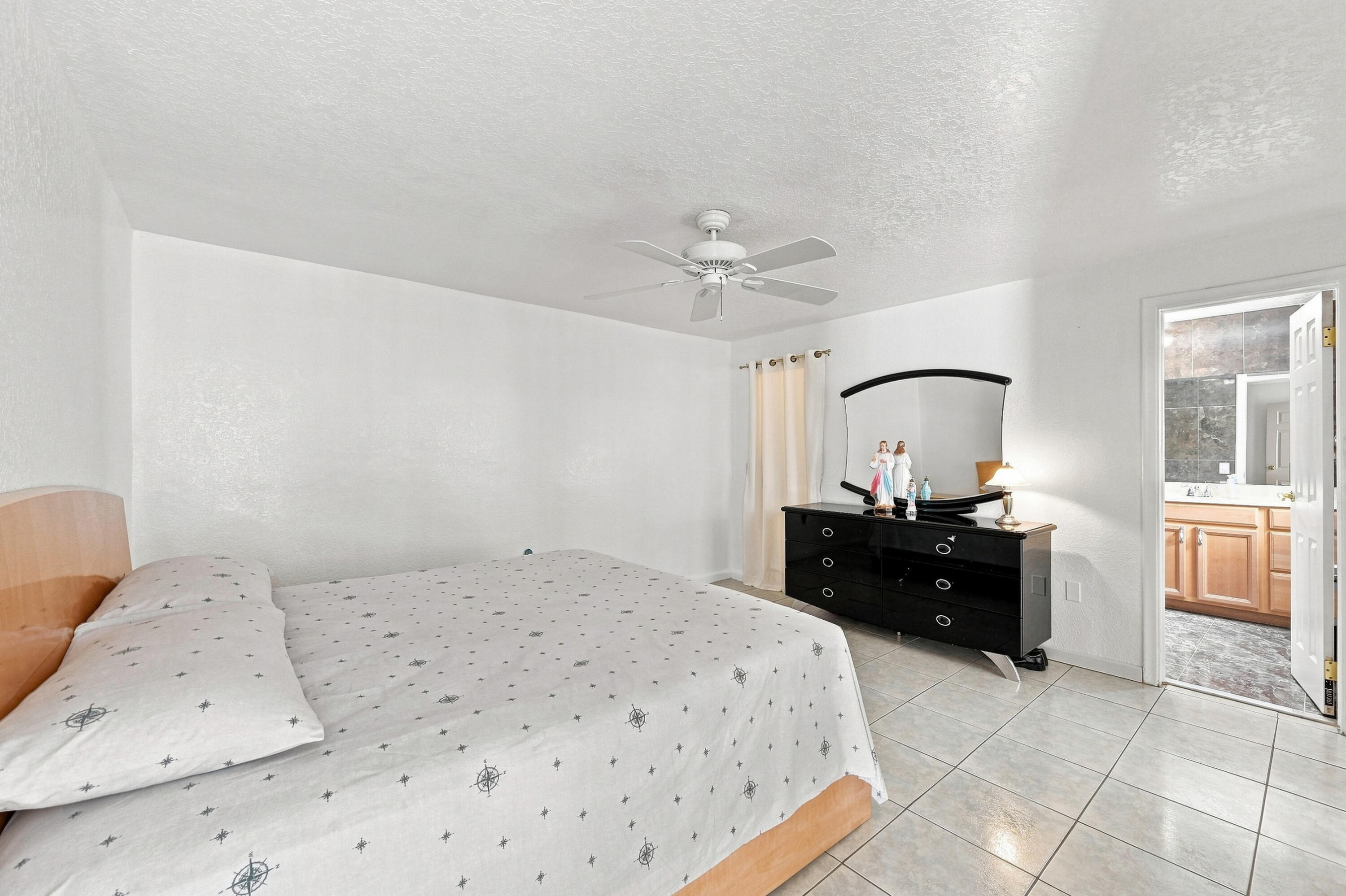 8481 Nw 24th Street Property Photo 18