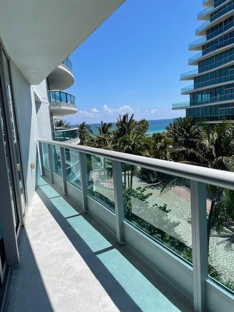 9401 Collins Avenue 402 Property Photo 32