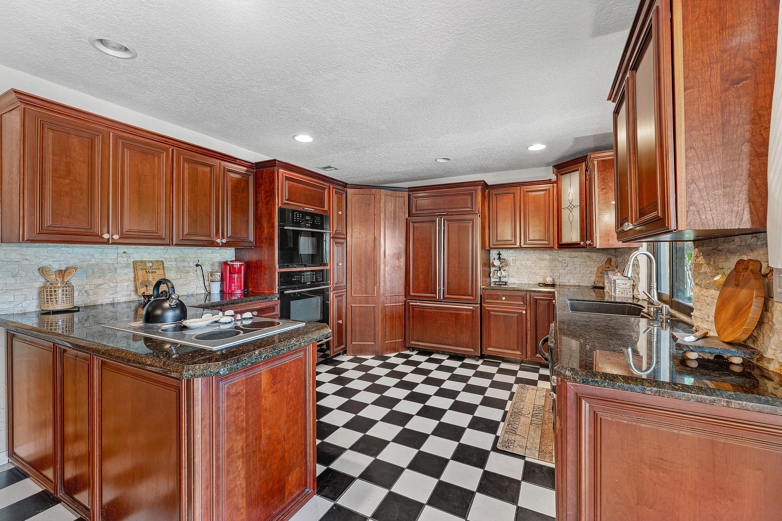 1726 Treehaven Court Property Photo 5