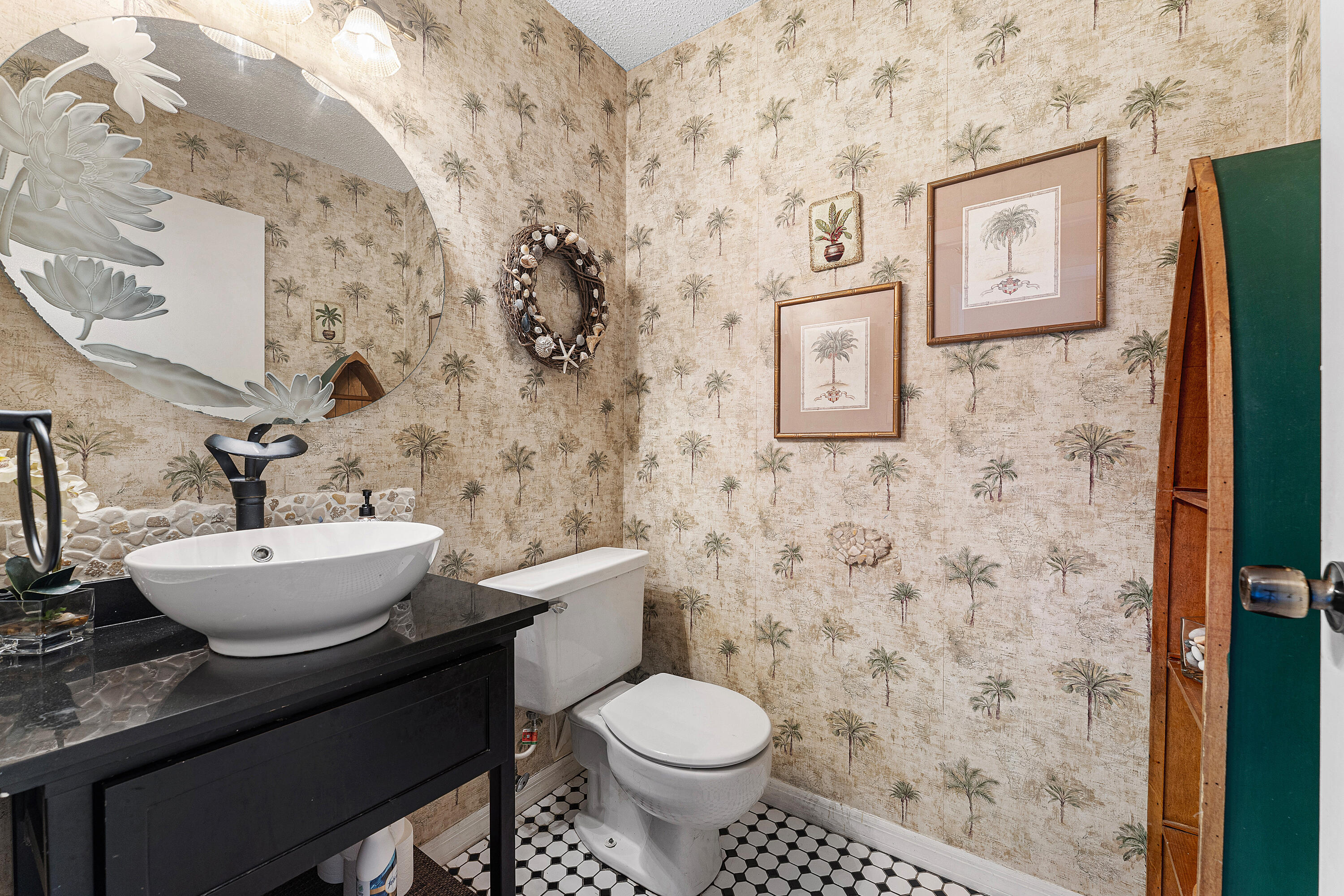 1726 Treehaven Court Property Photo 16