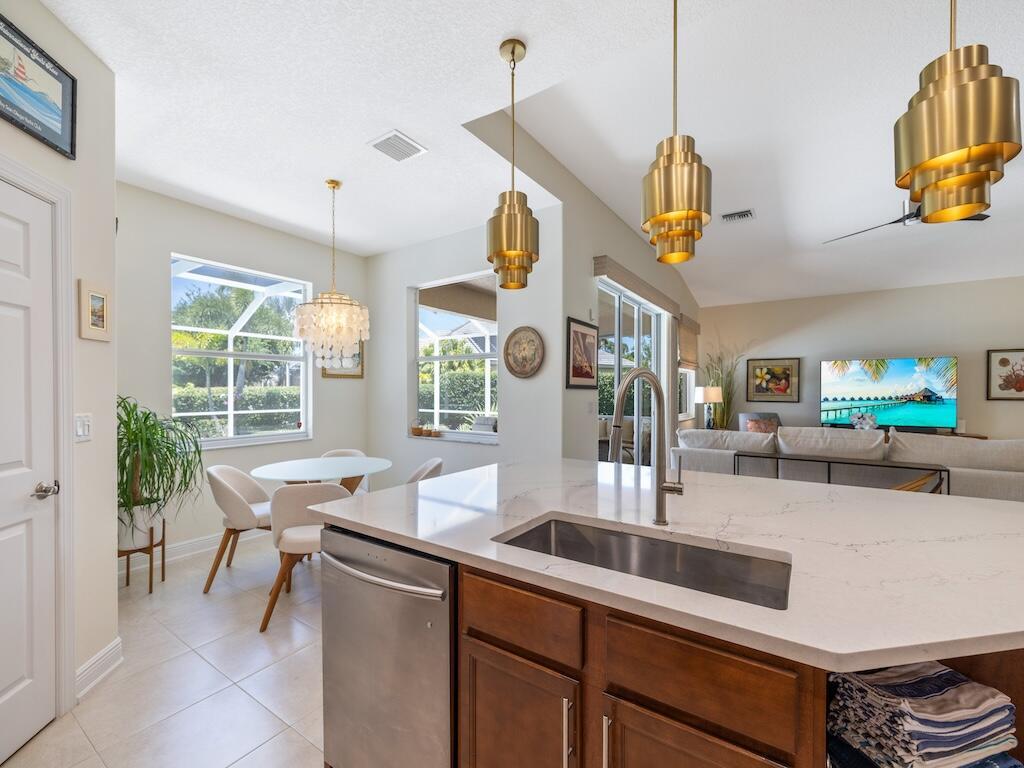 6000 Venetto Way Property Photo 22