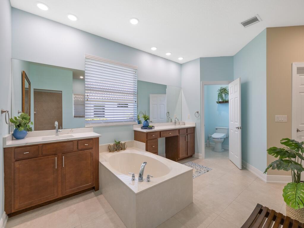 6000 Venetto Way Property Photo 40