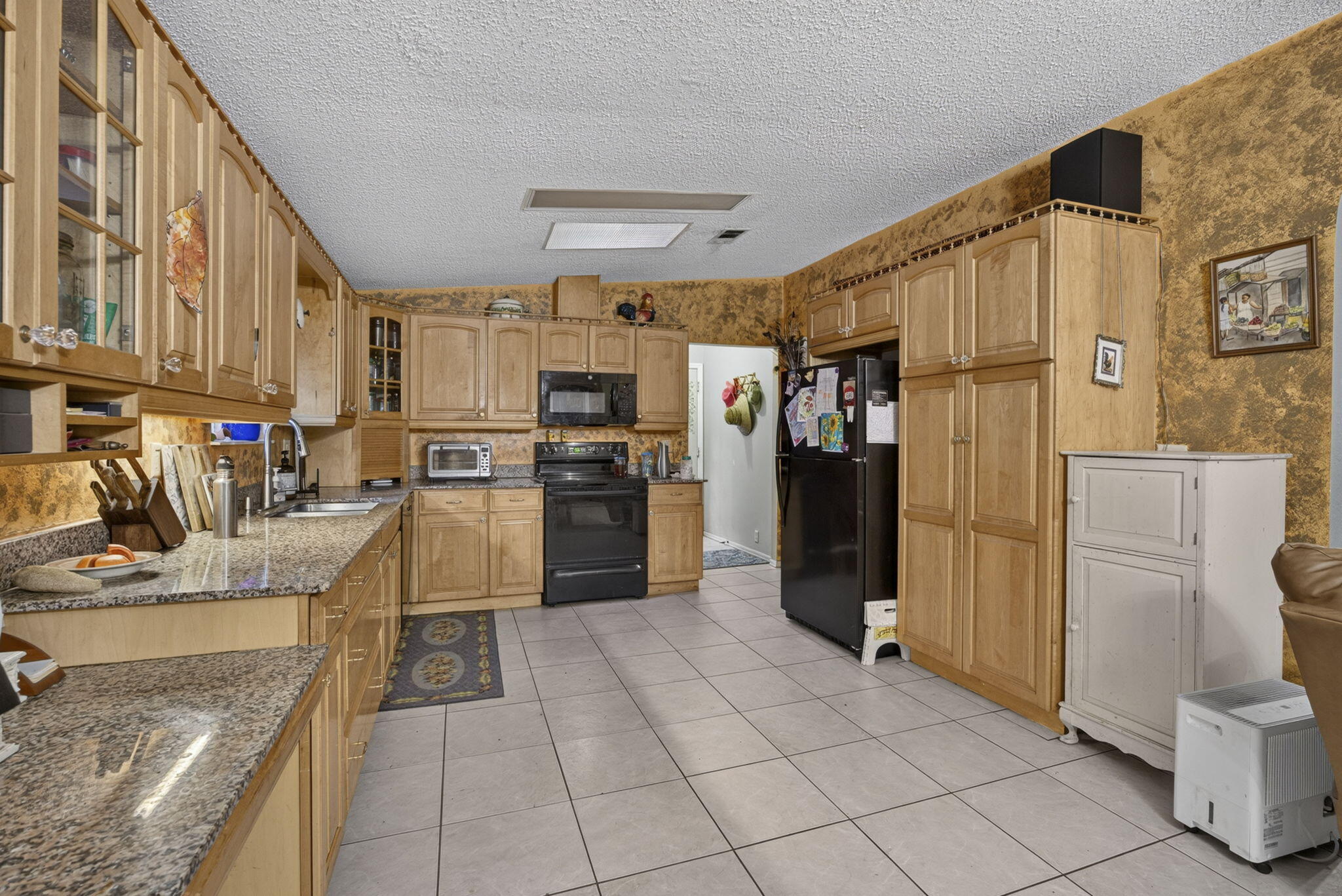15182 Steffen Lane Property Photo 3