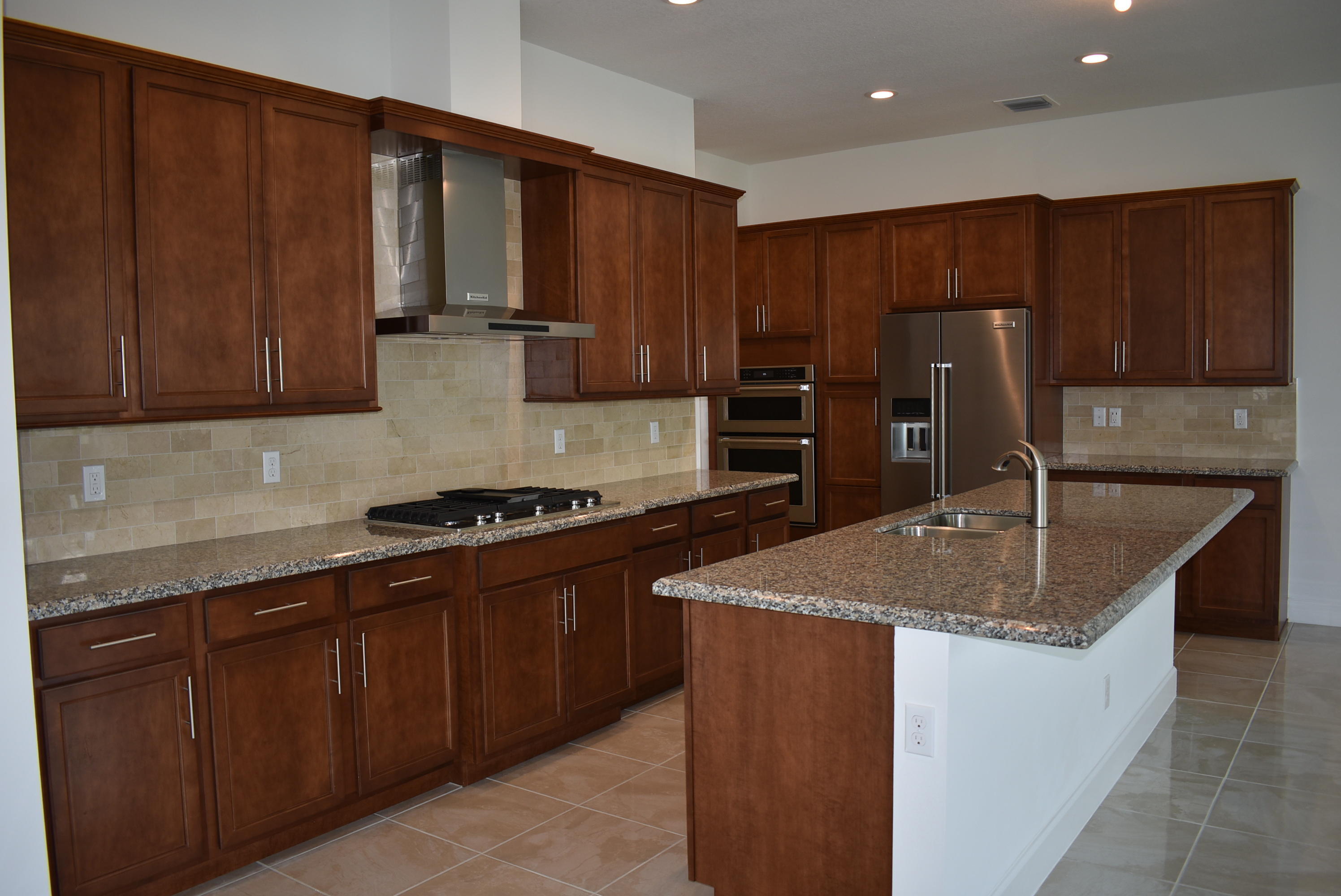 8865 Kingsmoor Way Property Photo 2