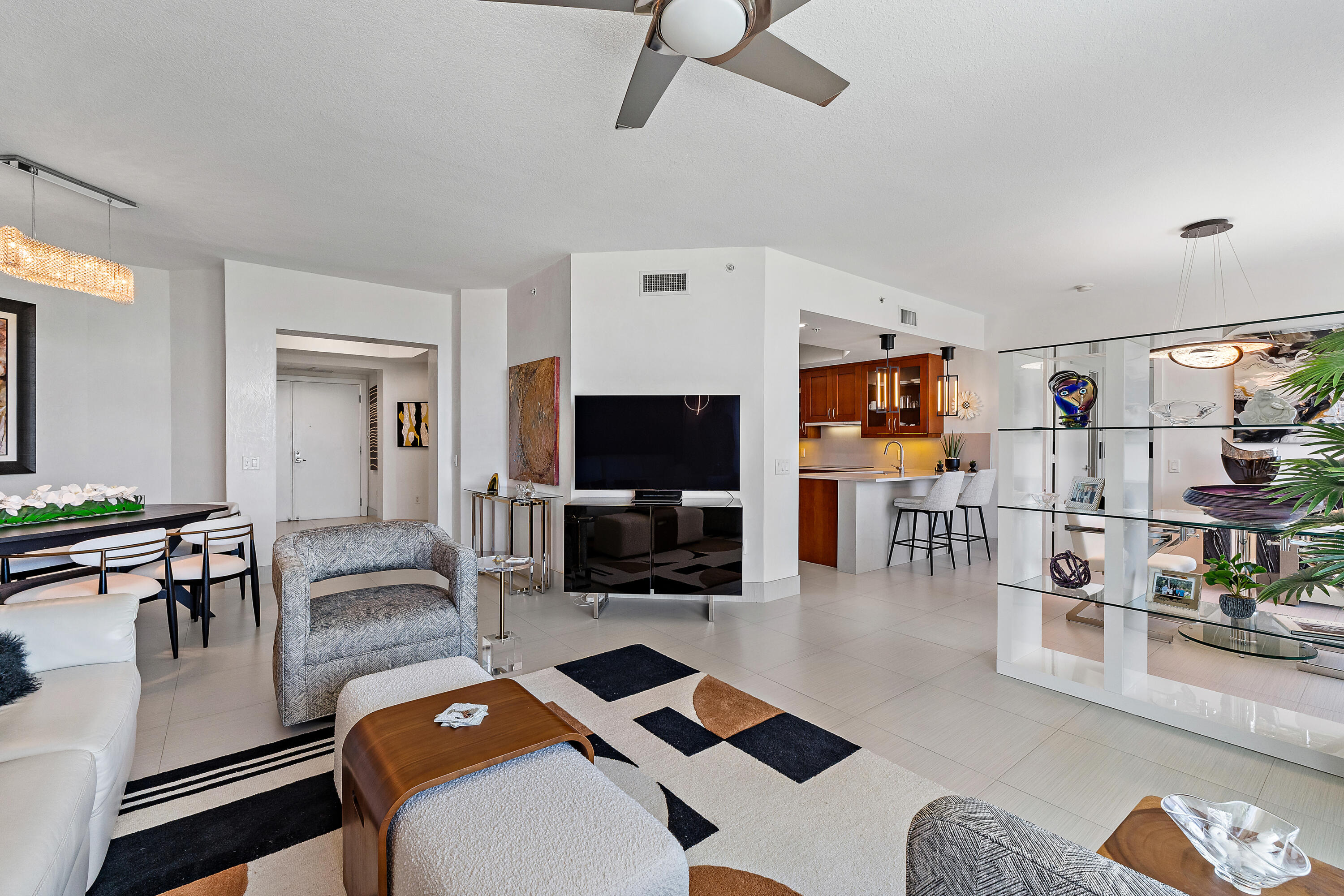 3610 Gardens Parkway 804a Property Photo 5