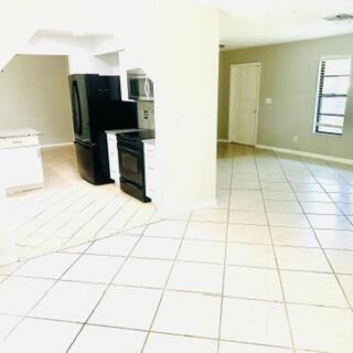 251 Las Palmas Street Property Photo 24
