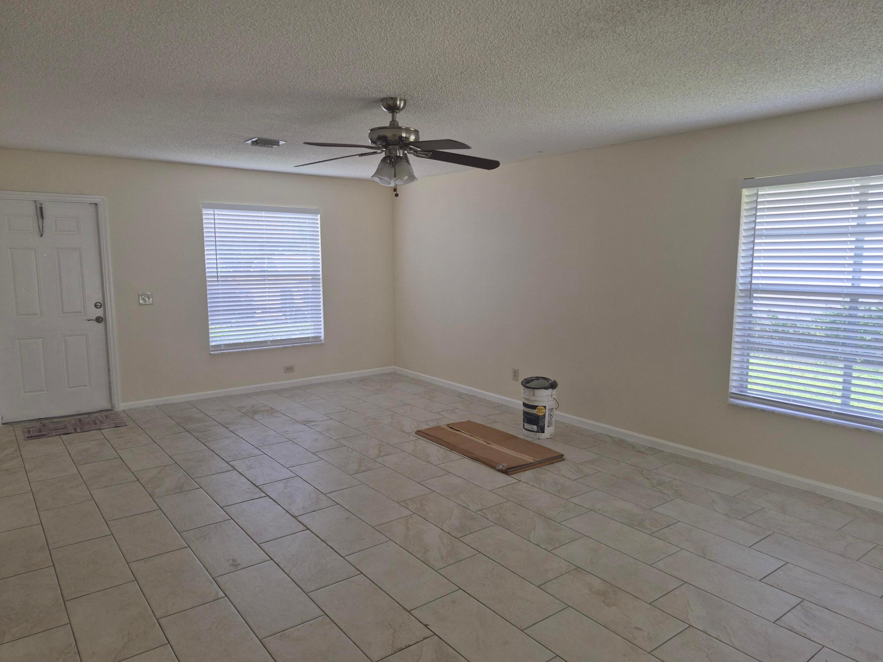 3793 Heather Drive W Property Photo 3