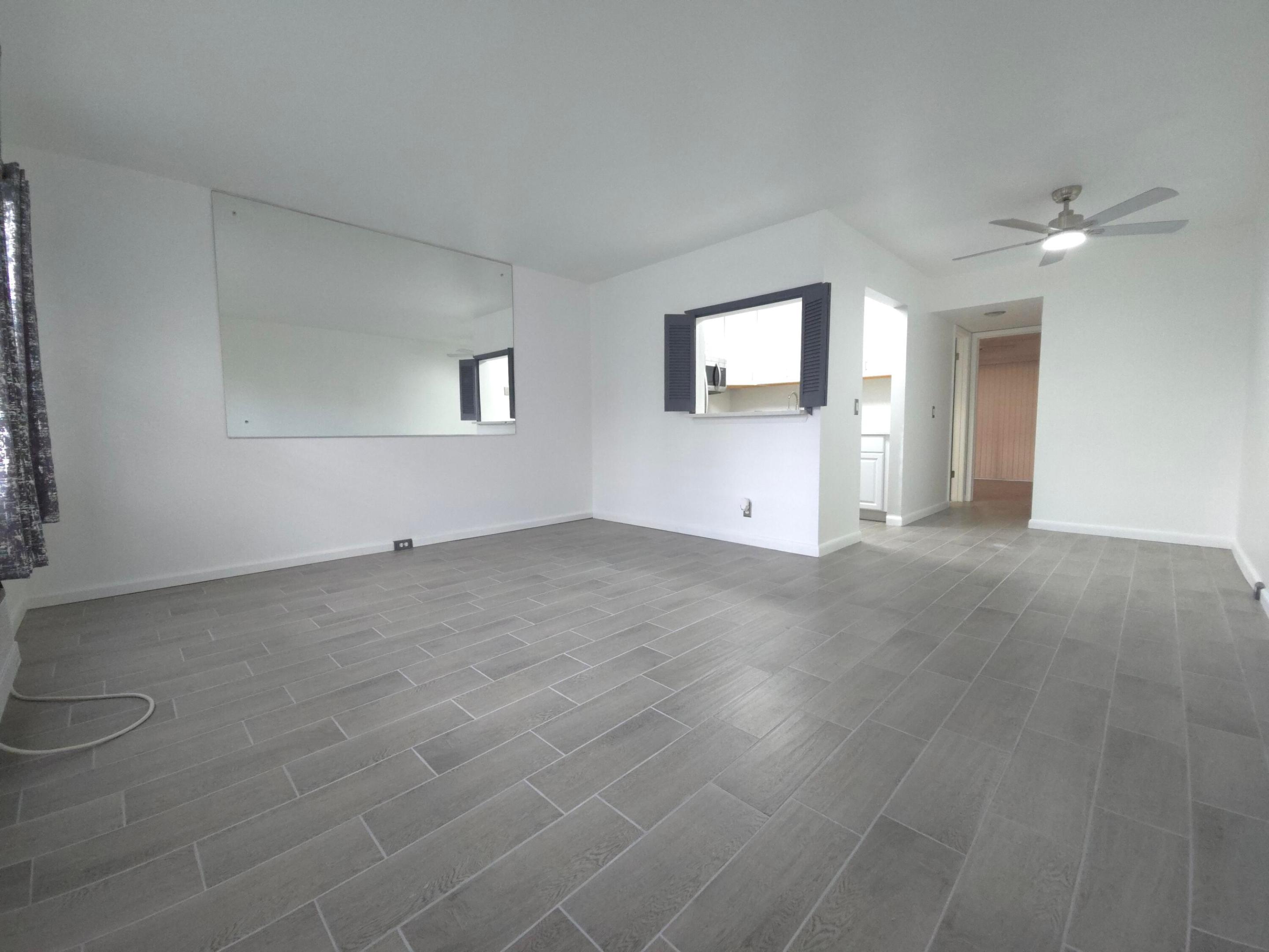 208 Kent M Property Photo 6