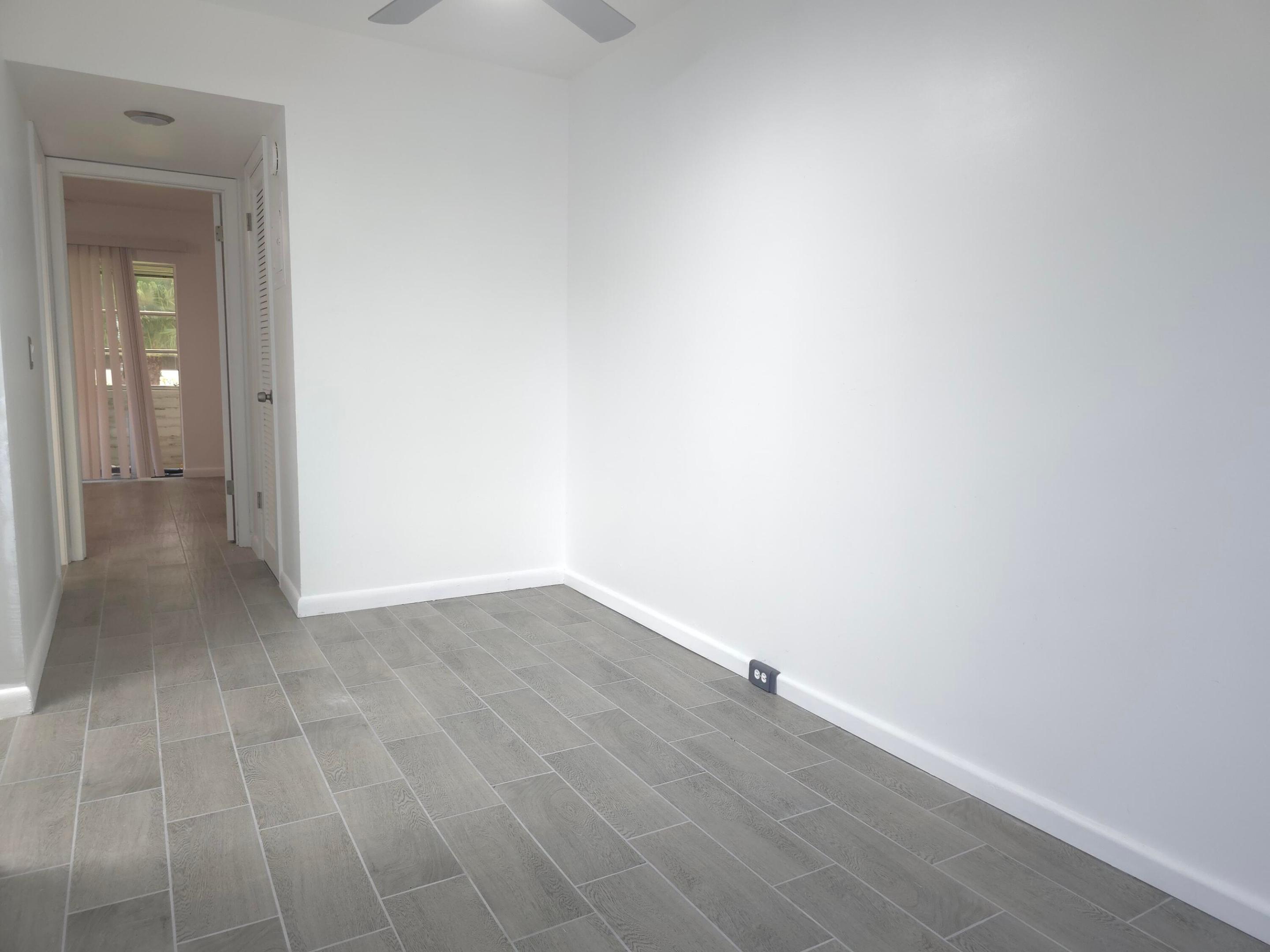 208 Kent M Property Photo 8